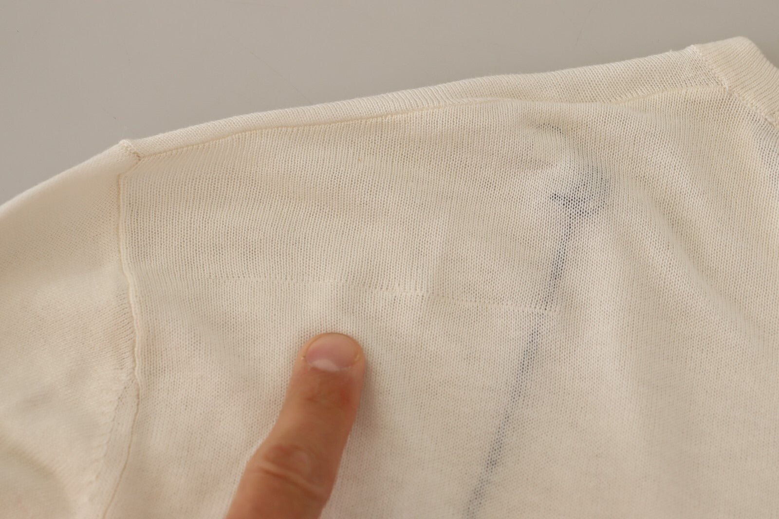 Ballantyne Off White Long Sleeves Round Neck Pullover Sweater | Regal Royce