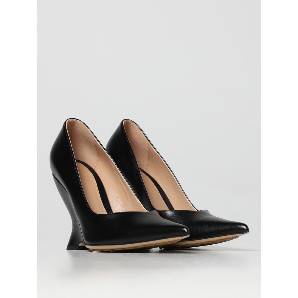 Bottega Veneta Black Leather High Heel Pumps | Regal Royce