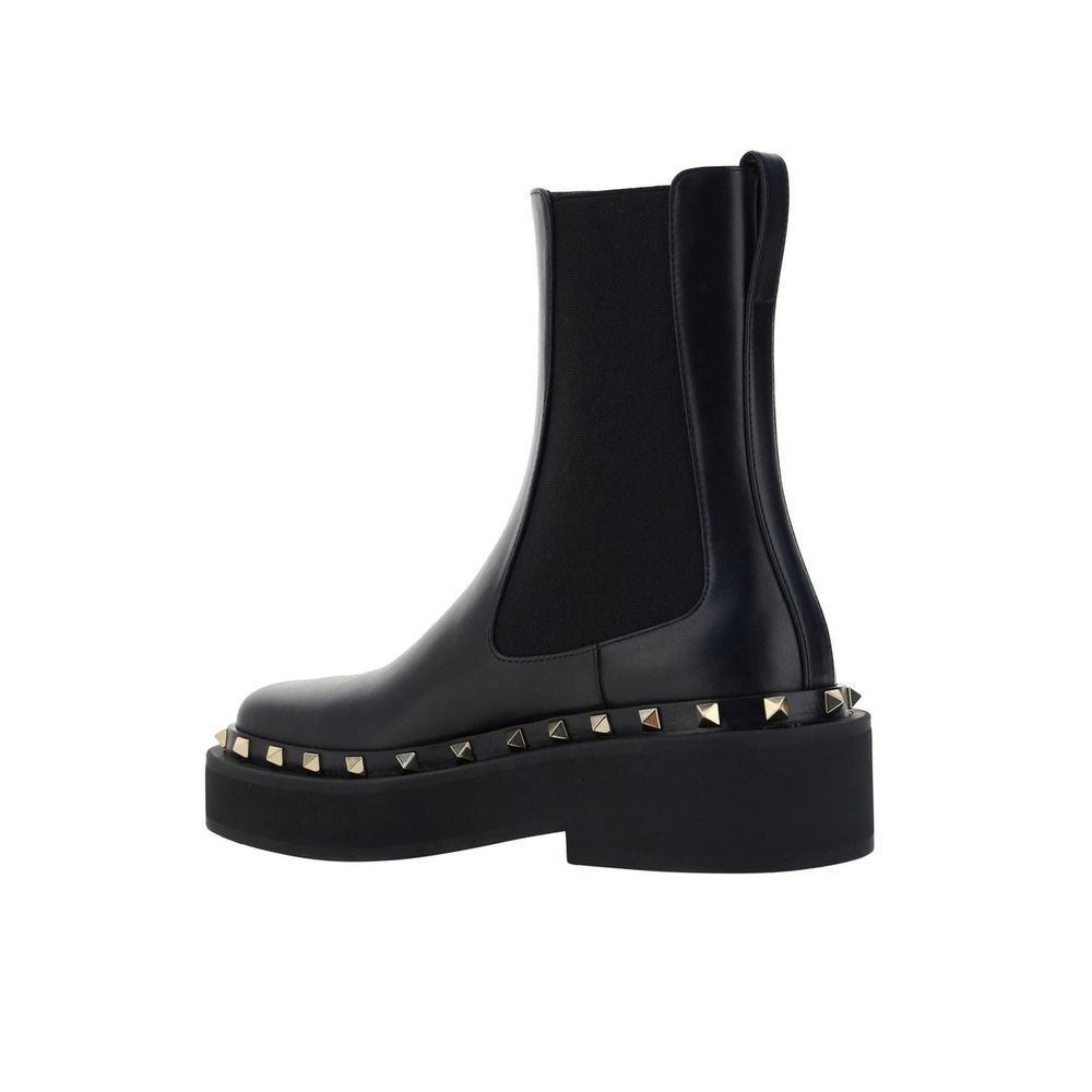 Valentino Garavani Black Calfskin Chelsea Boots | Regal Royce