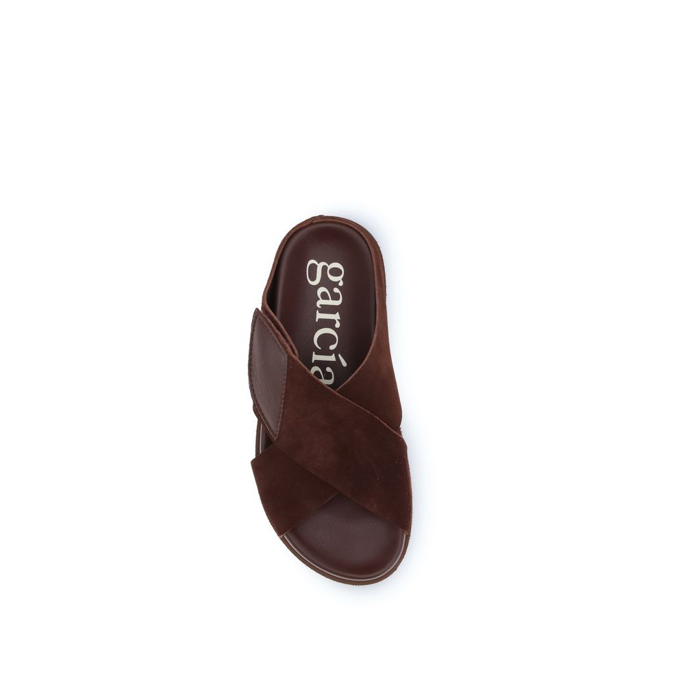 Pedro García Brown Velvet Flat Sandals | Regal Royce
