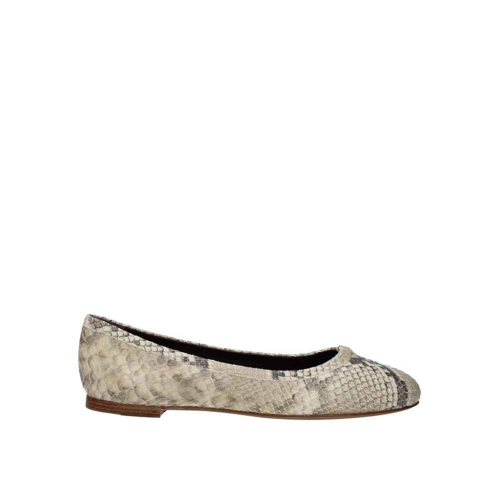 Chloé Beige Goatskin Ballet Flats | Regal Royce