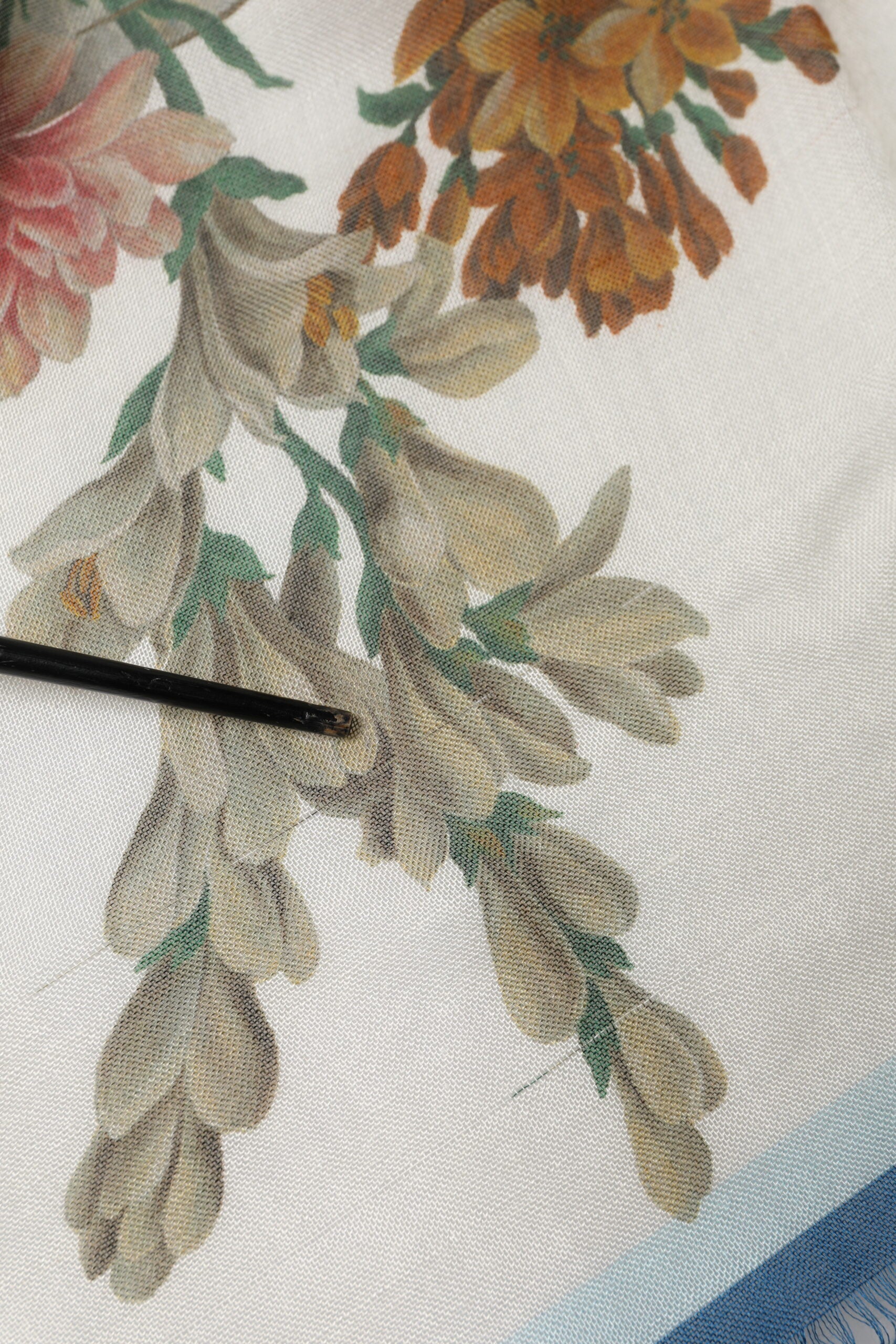 Dolce & Gabbana White Flower Vase Cashmere Stole Wrap 132cm x 128cm Scarf | Regal Royce