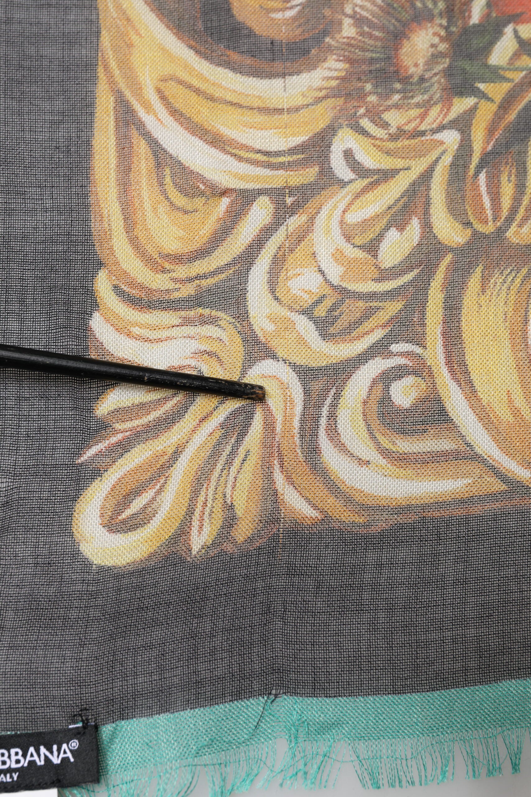 Dolce & Gabbana Multicolor Floral Cashmere Square Stole  Scarf | Regal Royce