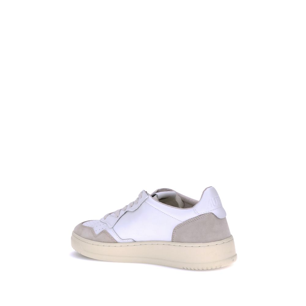 Autry White Calf Leather Bos Taurus Low Top Sneakers | Regal Royce