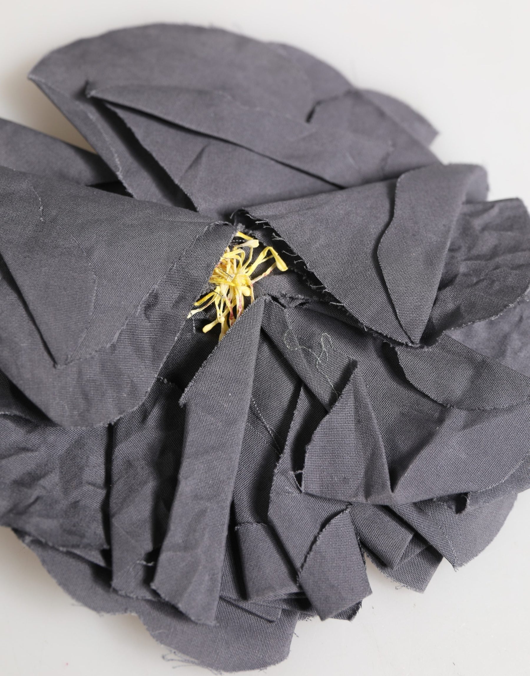 Dolce & Gabbana Gray Floral Motif Silk Blend Poplin Fabric Bar Pin  Brooch | Regal Royce