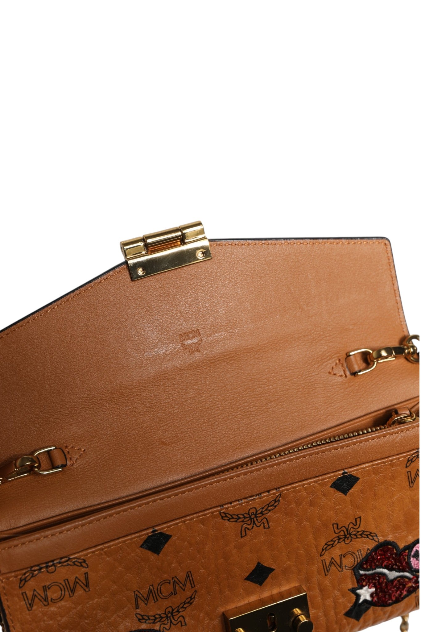 MCM Cognac Brown Coated Canvas Visetos Patricia Love Patch Wallet-on-chain | Regal Royce