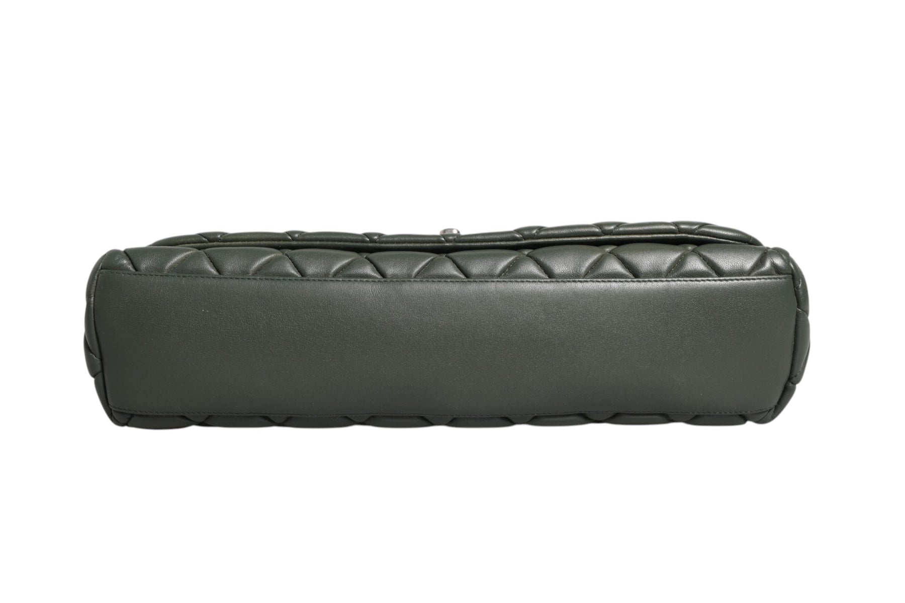 Chanel Quilted Lambskin Leather New Bubble Flap Bag | Regal Royce