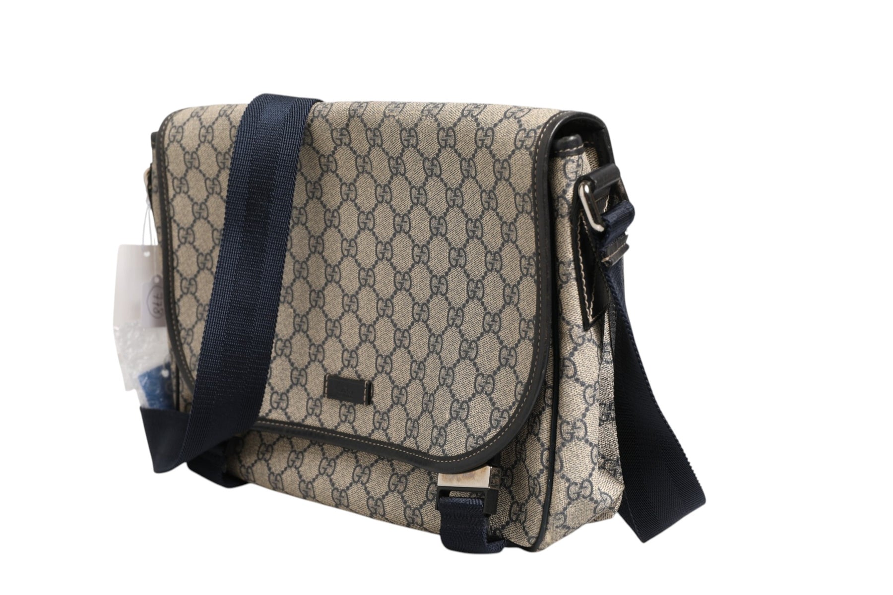 Gucci GG Supreme Messenger Bag | Regal Royce