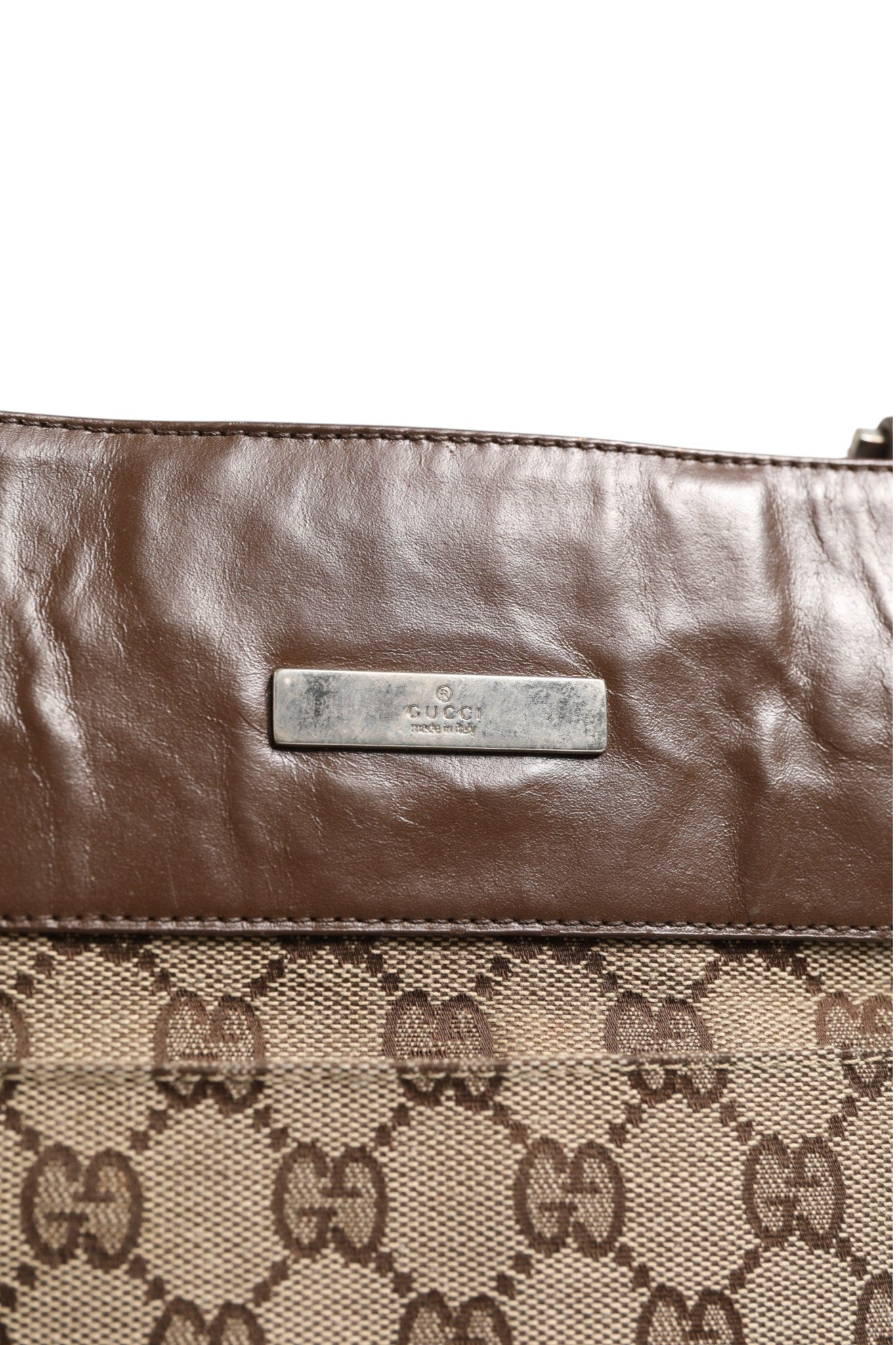 Gucci Supreme Shoulder Bag | Regal Royce