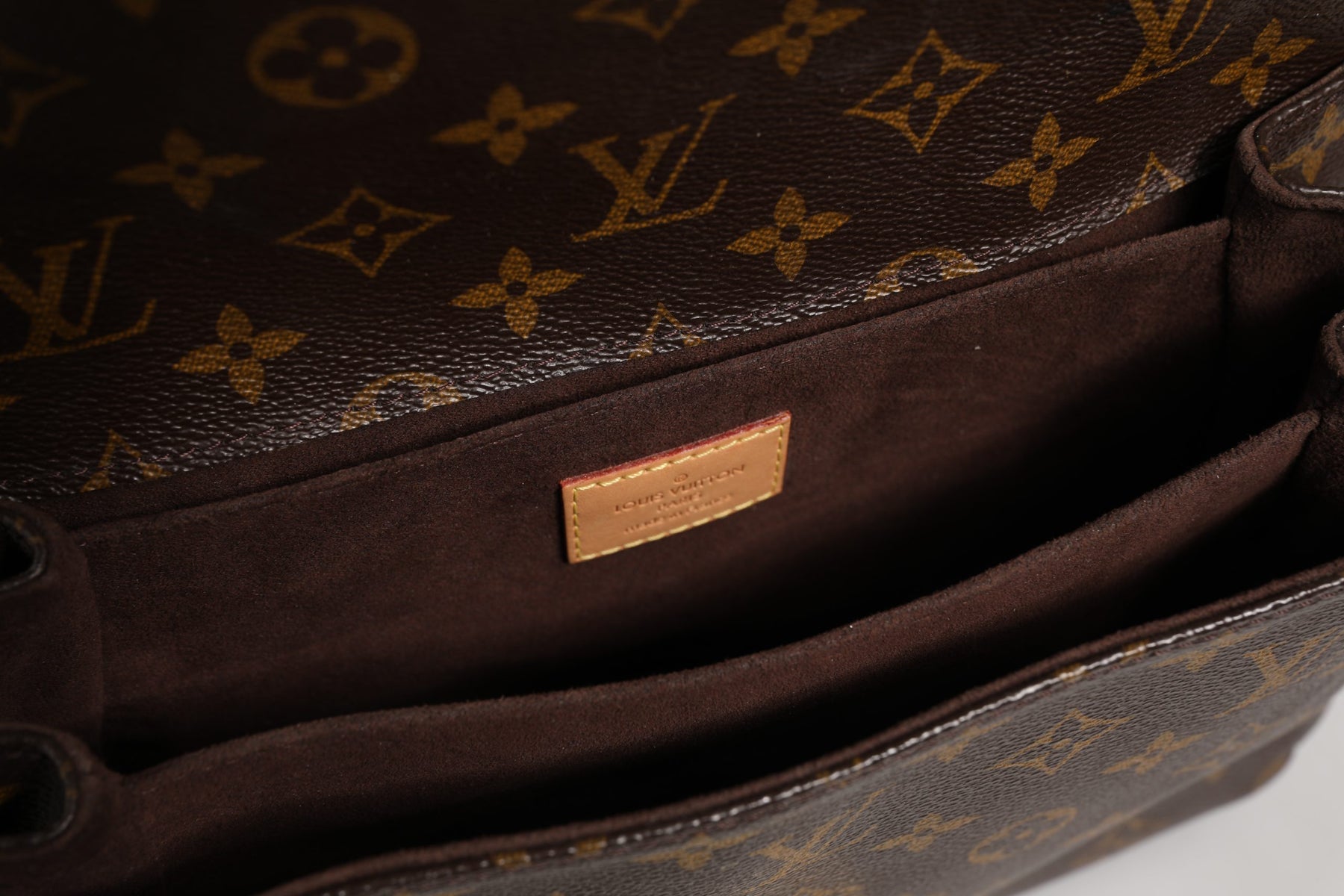 Louis Vuitton Pochette Métis Monogram | Regal Royce