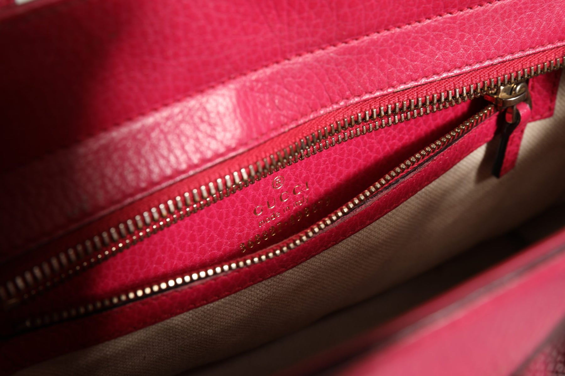 Gucci Swing Leather 2Way Tote Bag | Regal Royce