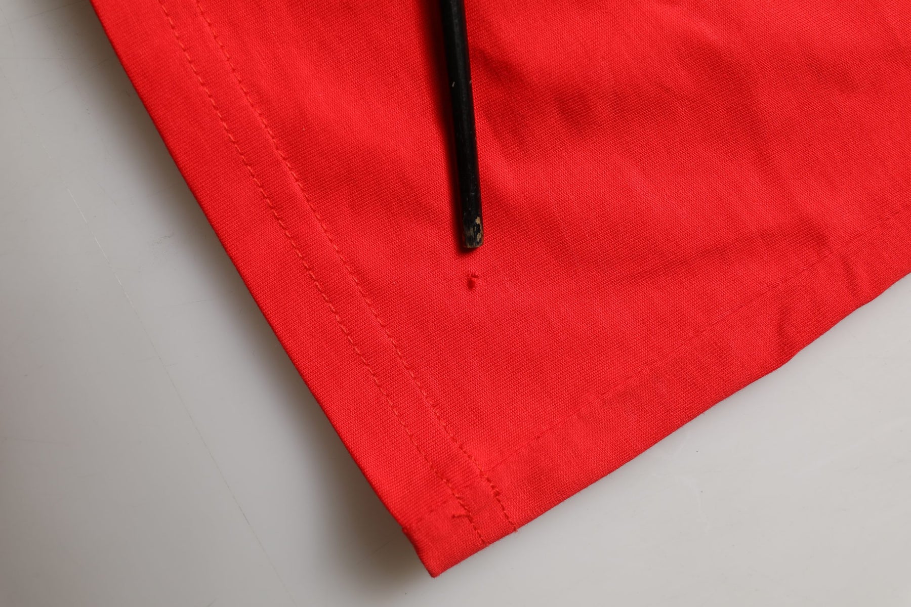 Dolce & Gabbana Red Graphic Cotton Jersey Crew Neck T-shirt | Regal Royce