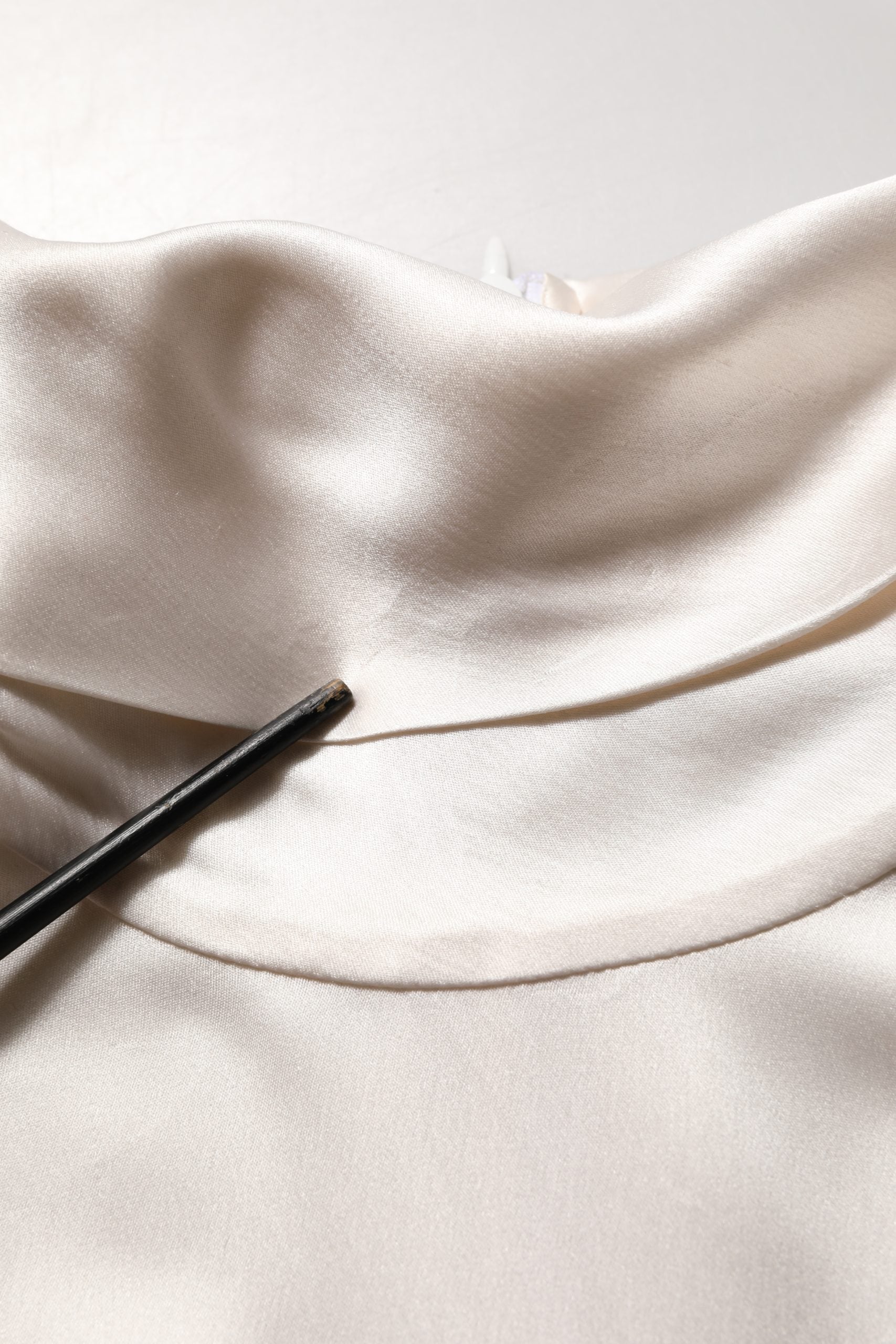 Dolce & Gabbana White Silk Long Sleeves Turtleneck Sweater | Regal Royce