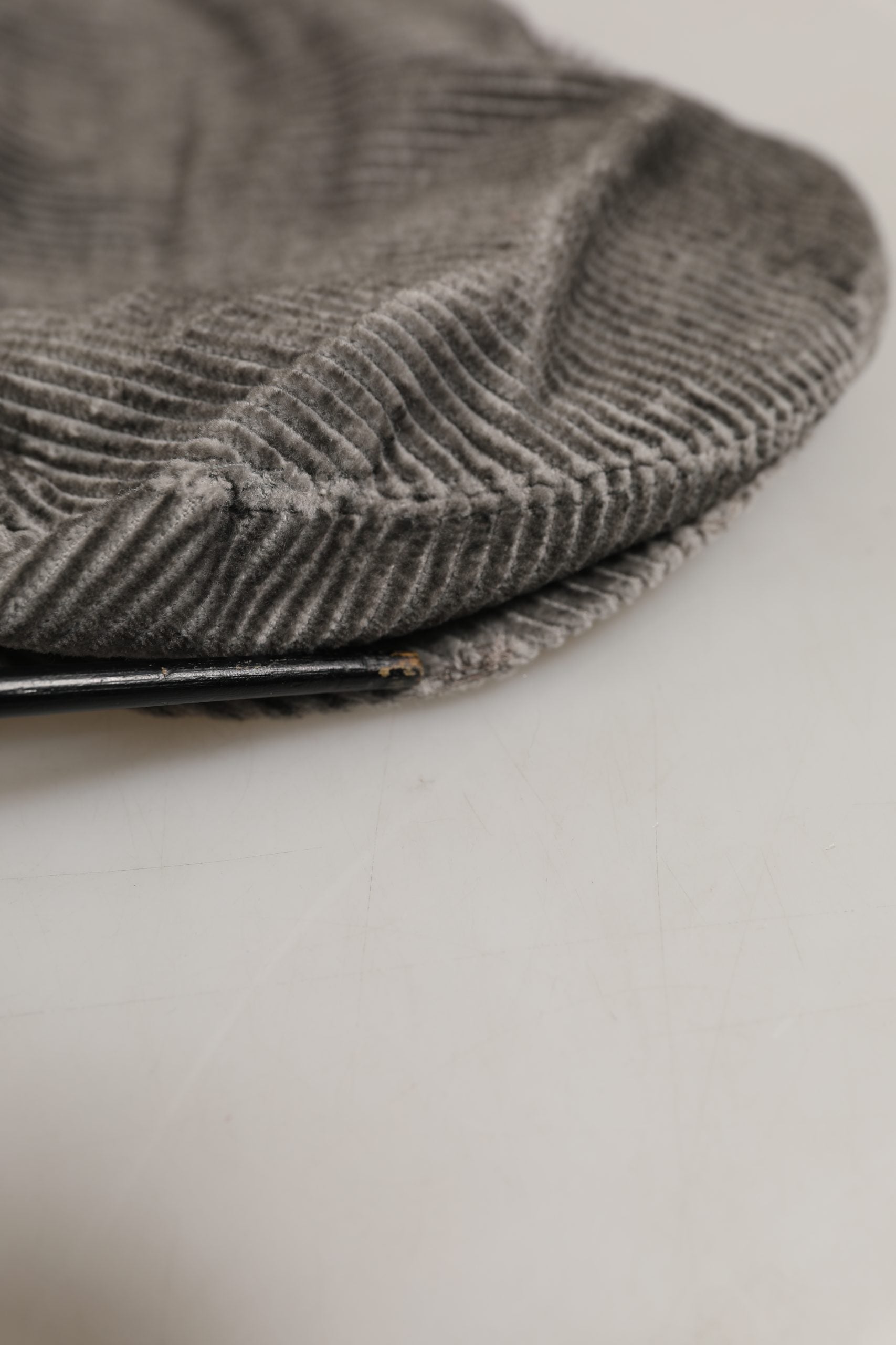 Dolce & Gabbana Men Grey Cotton Corduroy Cloth Newsboy Cap Hat | Regal Royce