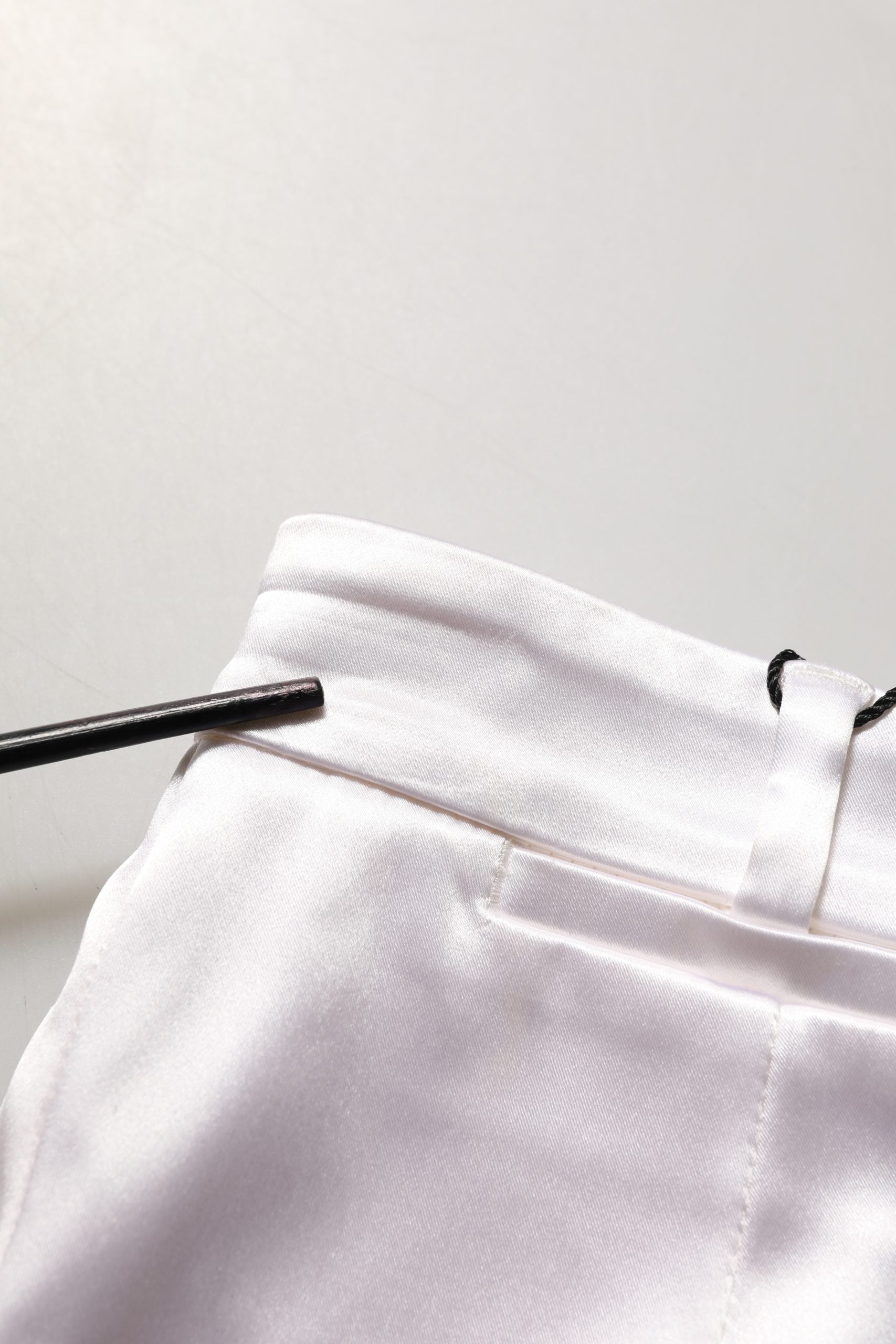 Dolce & Gabbana White Satin High Rise Women Hot Pants Shorts | Regal Royce