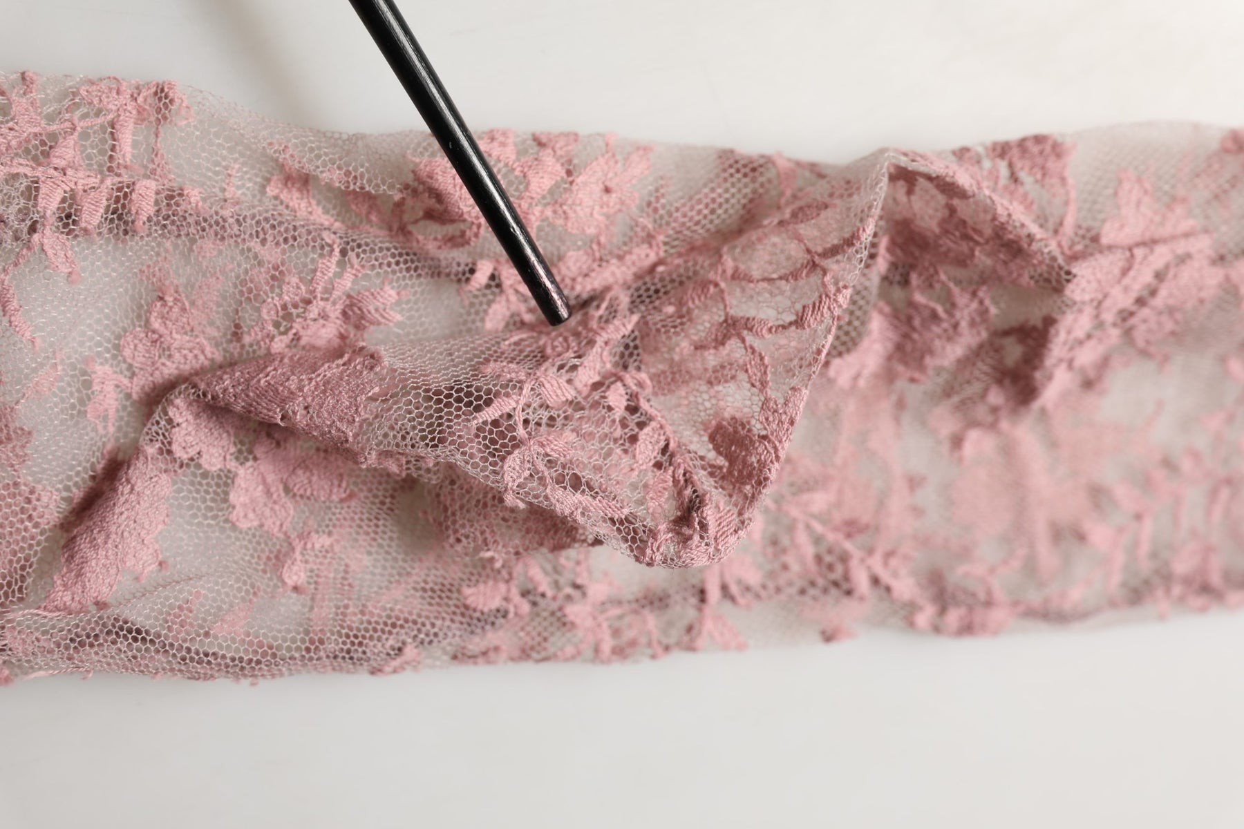 Dolce & Gabbana Pink Floral Lace Tights Stockings Pantyhose Socks | Regal Royce