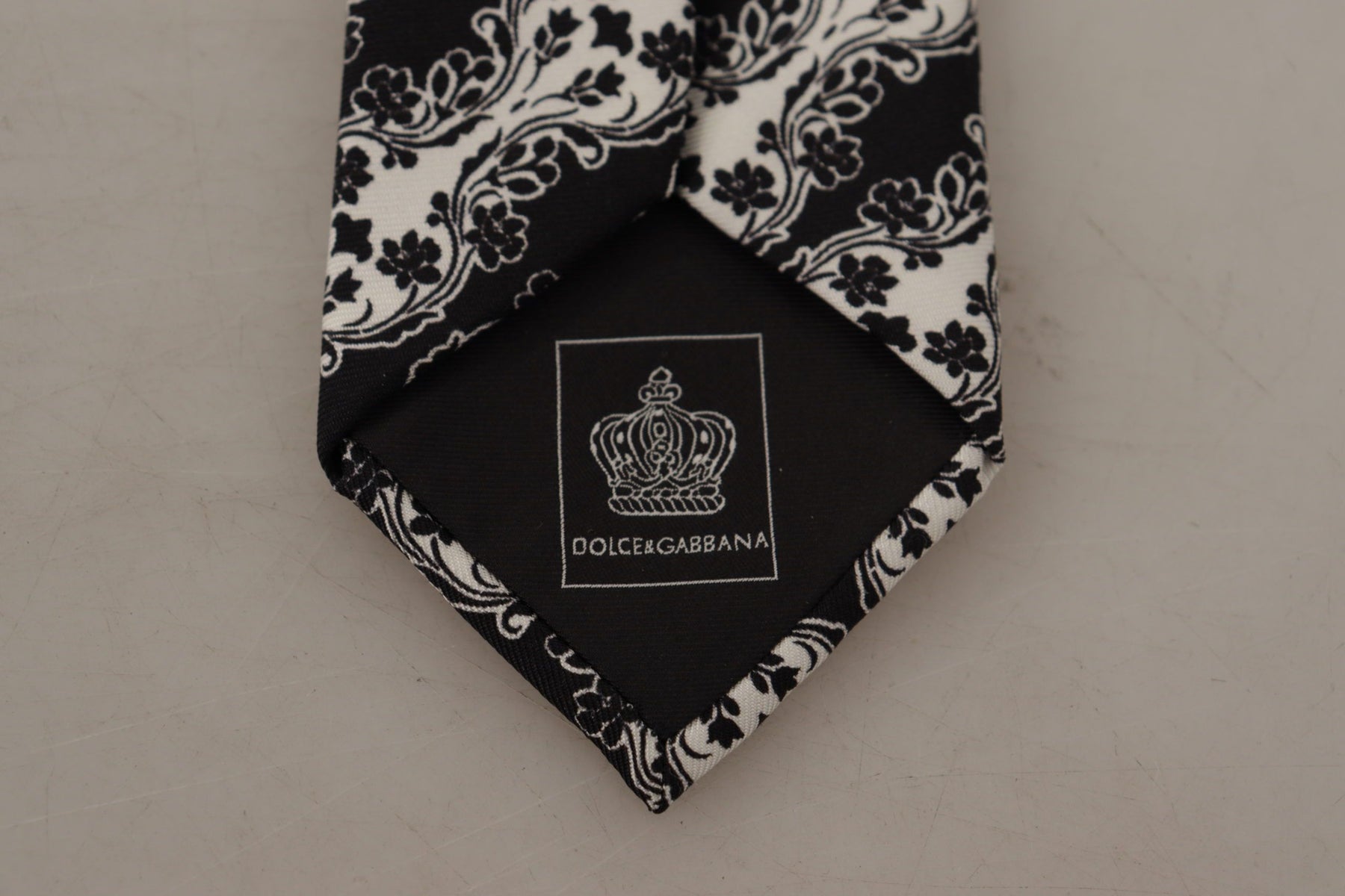 Dolce & Gabbana Black White Flower 100% Silk Print Adjustable Accessory Tie | Regal Royce