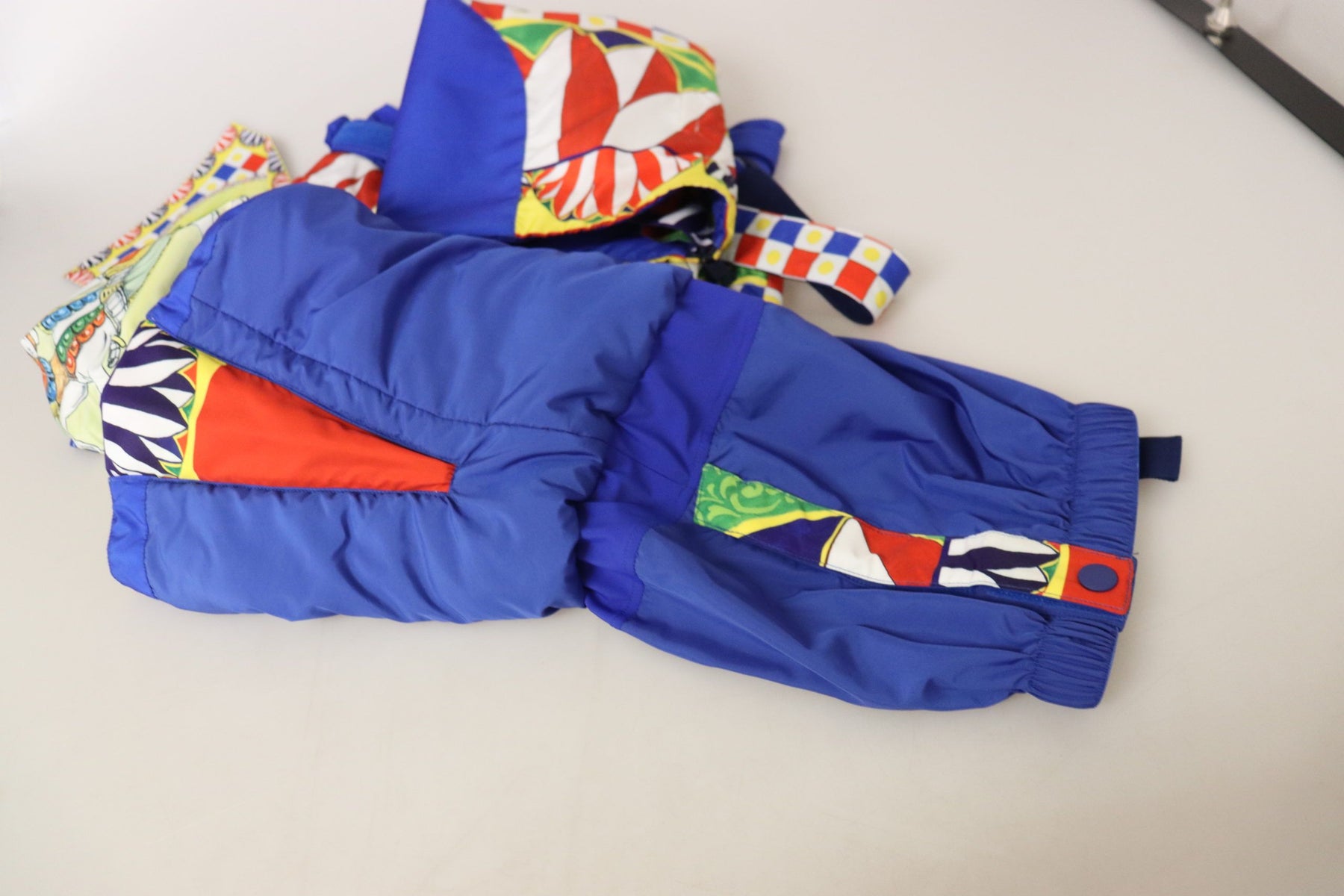 Dolce & Gabbana Multicolor Printed Snow Trouser Pants | Regal Royce