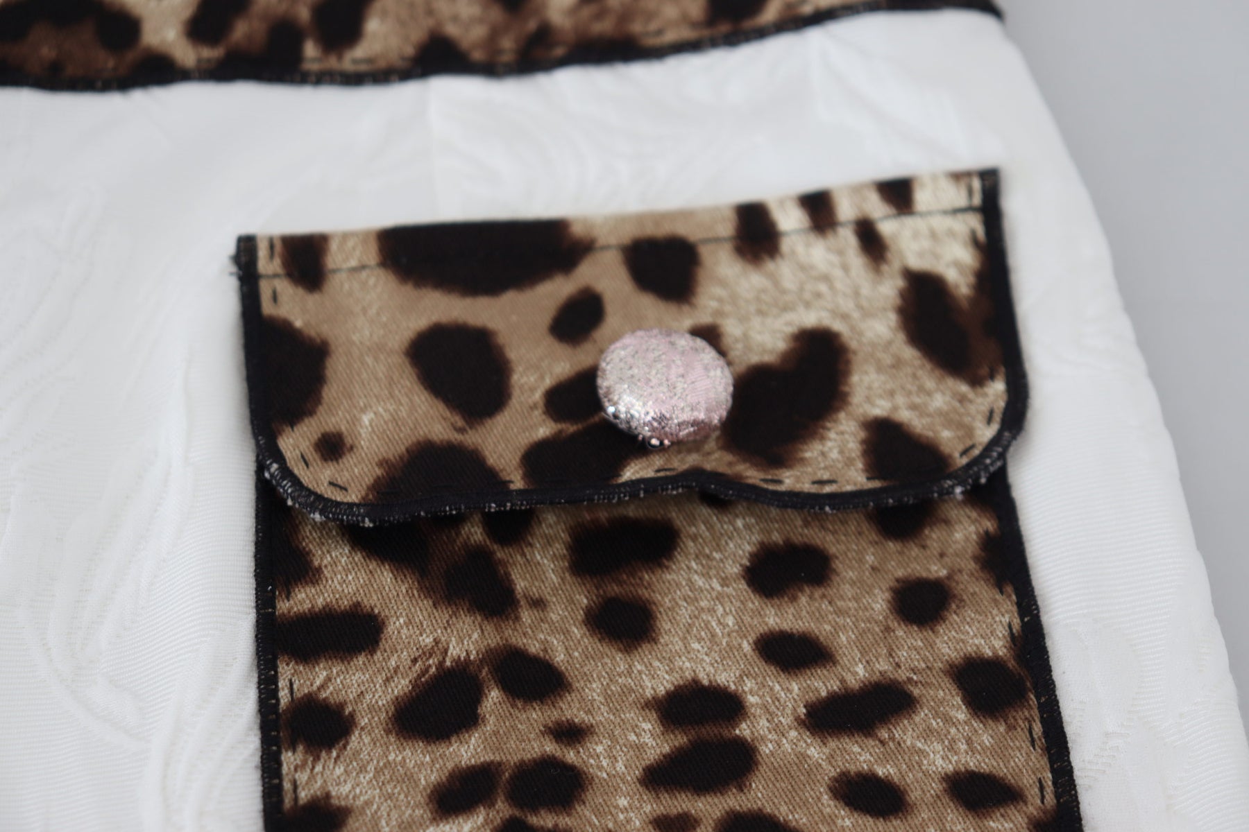 Dolce & Gabbana White Leopard Print High Waist Pants | Regal Royce