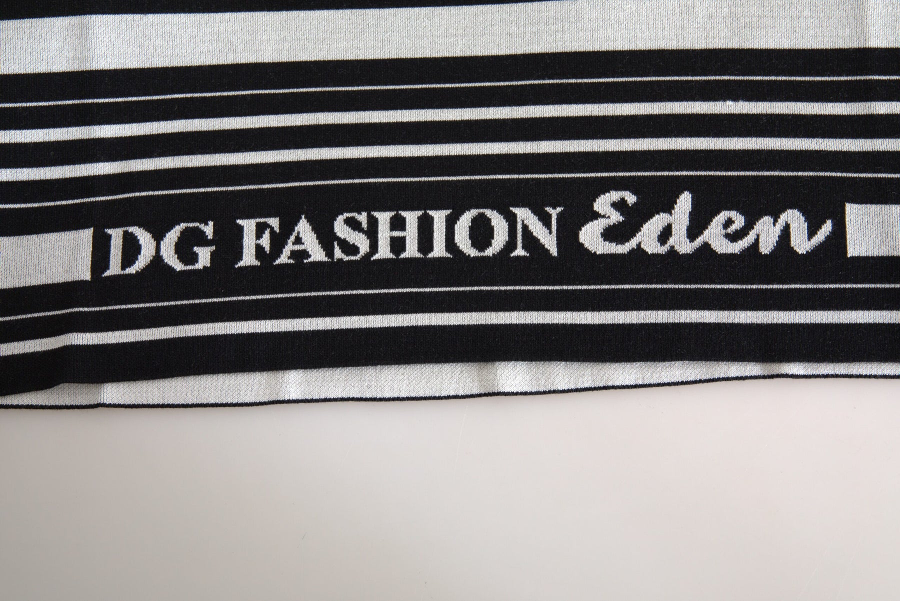 Dolce & Gabbana White Cotton DG Fashion Crew Neck Tee T-shirt | Regal Royce