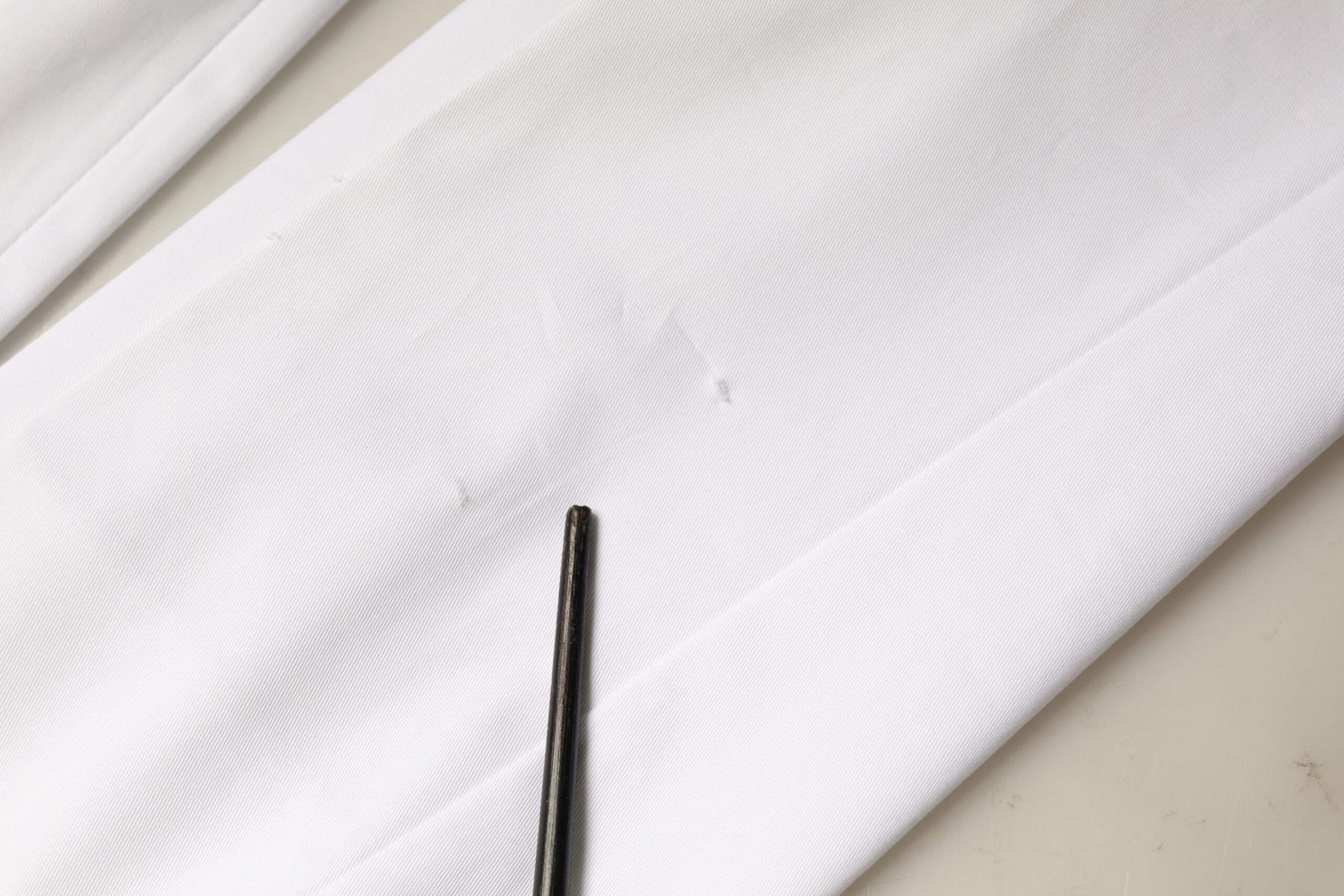 Dolce & Gabbana White Cotton Mid Waist Tapered Denim Jeans | Regal Royce