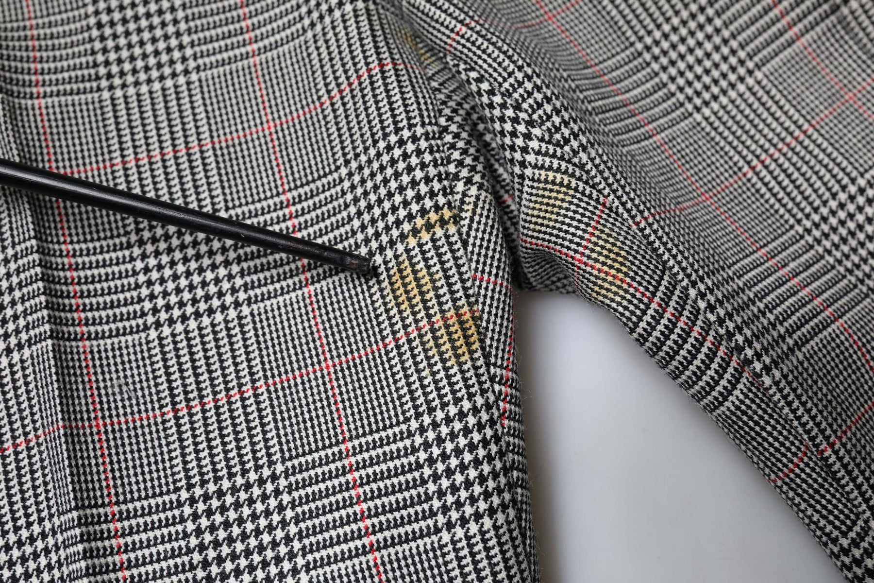 Dolce & Gabbana Gray Plaid Wool Mid Waist Women Tapered Pants | Regal Royce