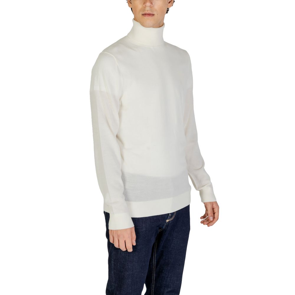 Calvin Klein Jeans Cream Wool Turtleneck | Regal Royce
