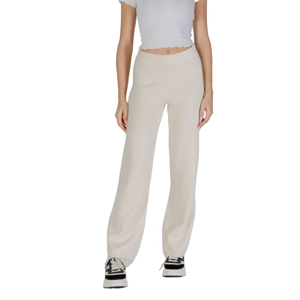 Vero Moda Cream Viscose Casual Pants | Regal Royce