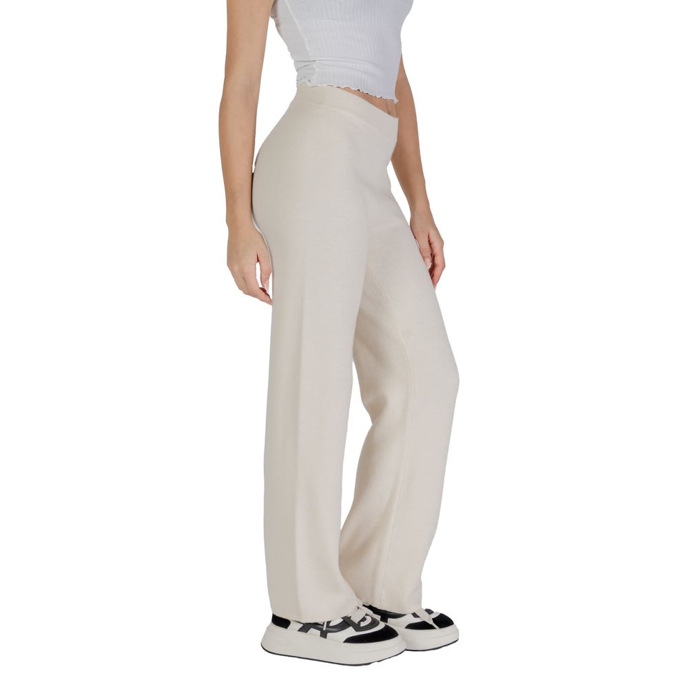 Vero Moda Cream Viscose Casual Pants | Regal Royce