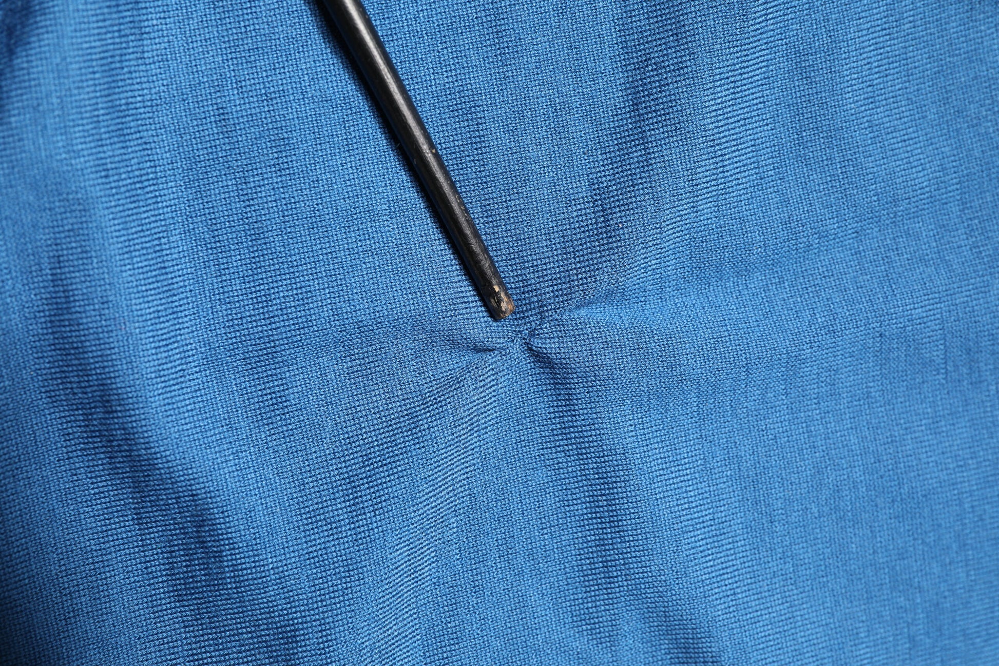 Dolce & Gabbana Blue Cashmere Crown V-neck Pullover Sweater