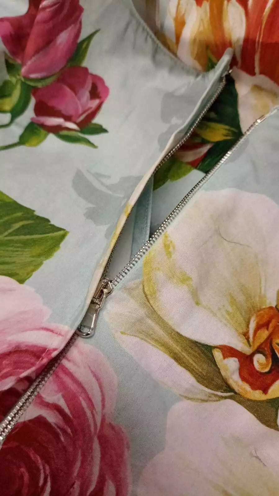 Dolce & Gabbana Green Floral Short Sleeves Cotton V-neck Dress | Regal Royce