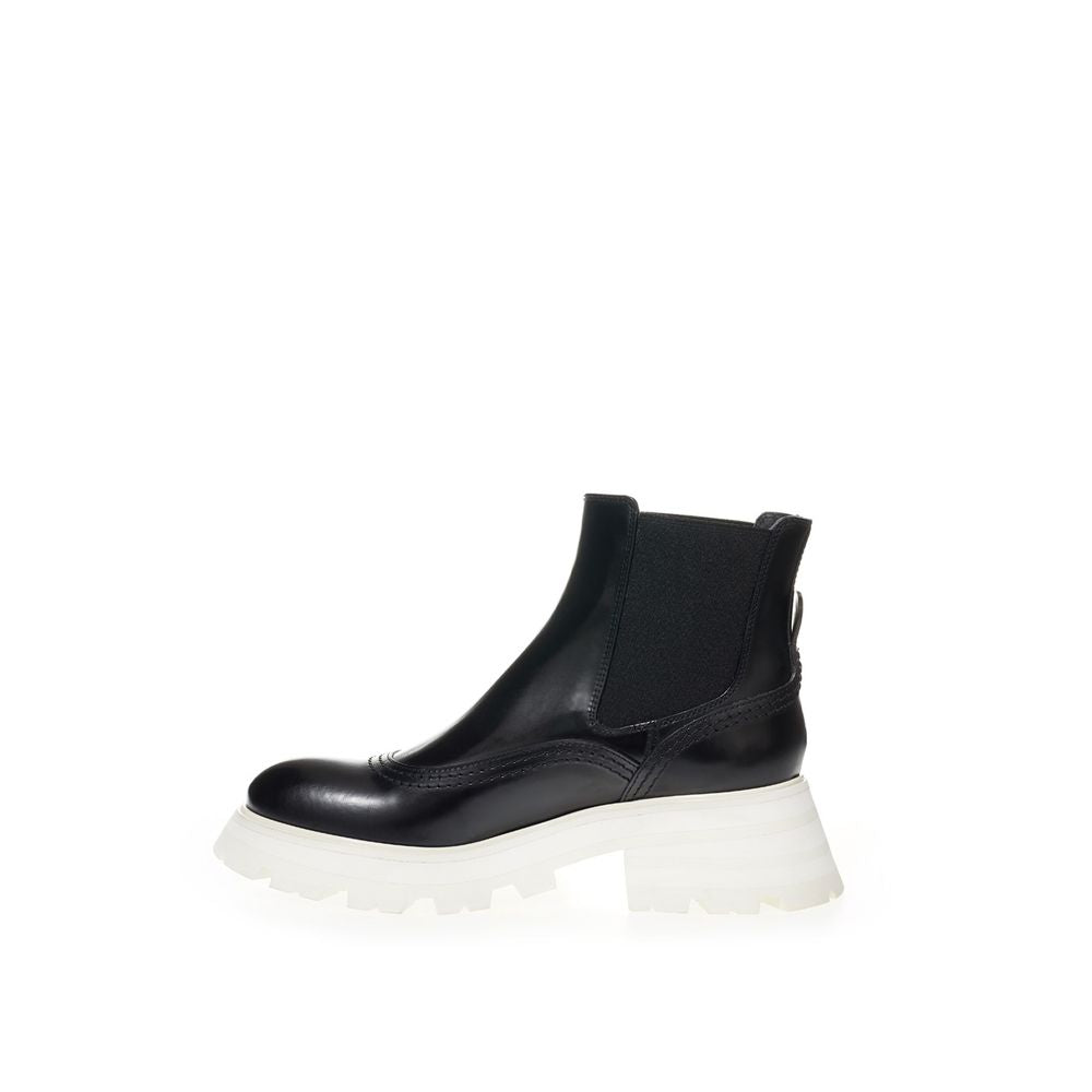 Alexander McQueen Black Leather Chelsea Boots | Regal Royce