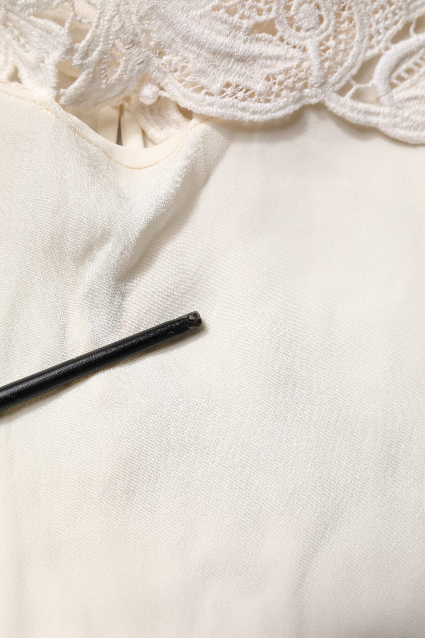 Dolce & Gabbana Cream Floral Lace Long Sleeves Blouse Top | Regal Royce