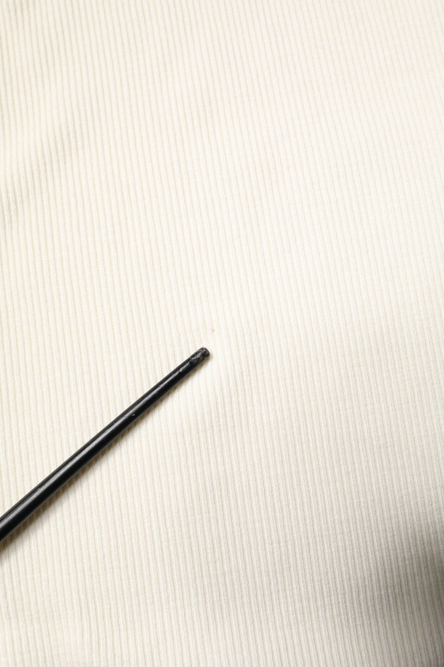 Dolce & Gabbana Cream Long Sleeves Turtleneck Slim Sweater | Regal Royce