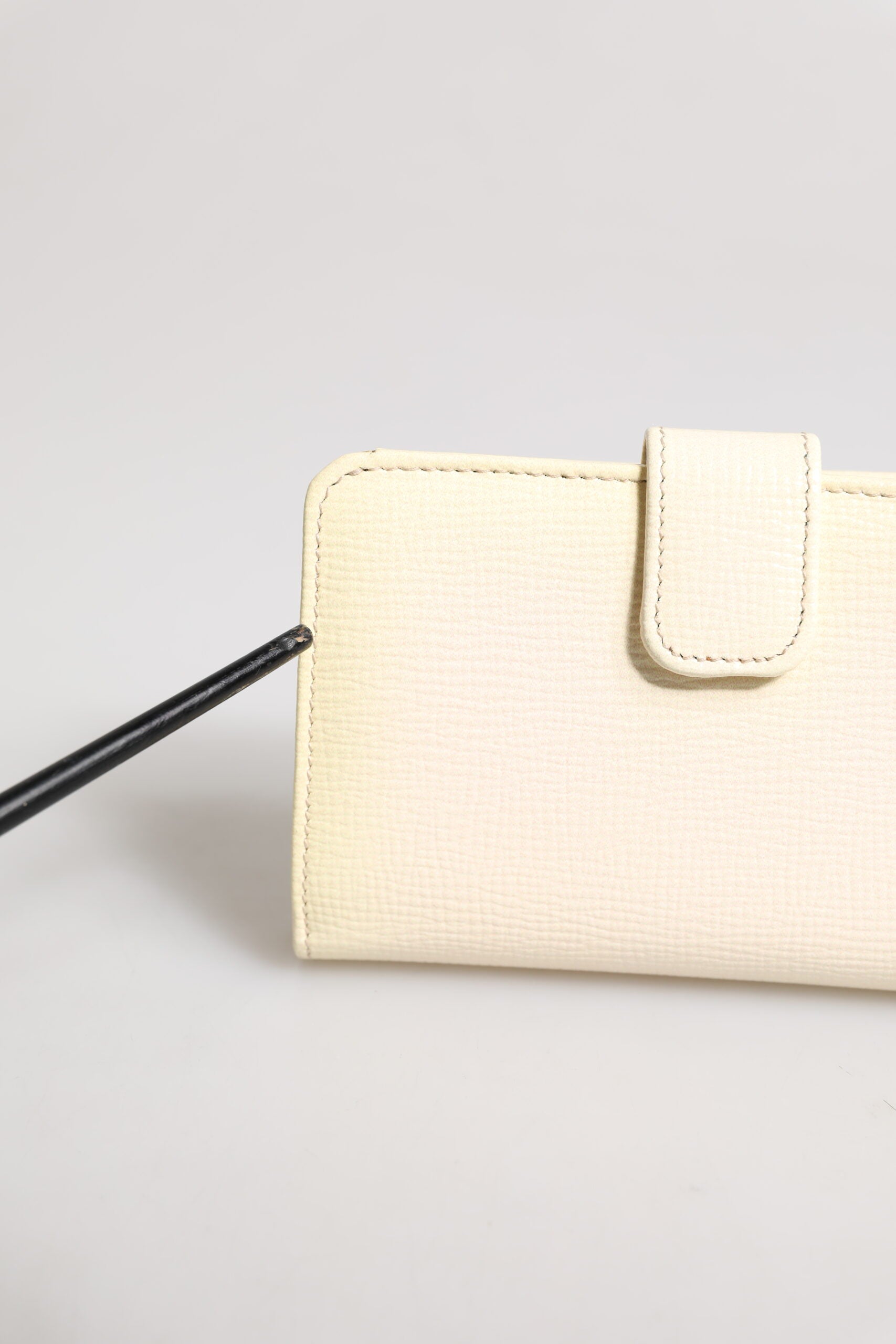 Dolce & Gabbana Ivory Calf Leather Compact Logo Plaque Card Holder Wallet | Regal Royce