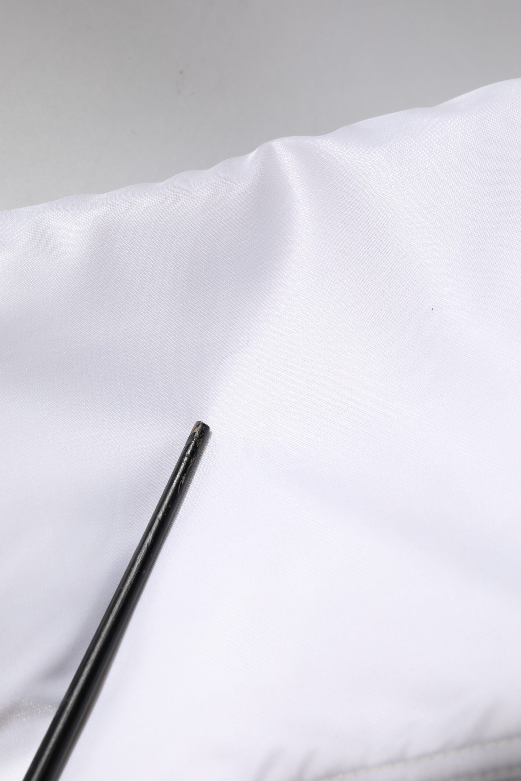 Dolce & Gabbana White Nylon Full Zip Cropped Bomber Jacket | Regal Royce