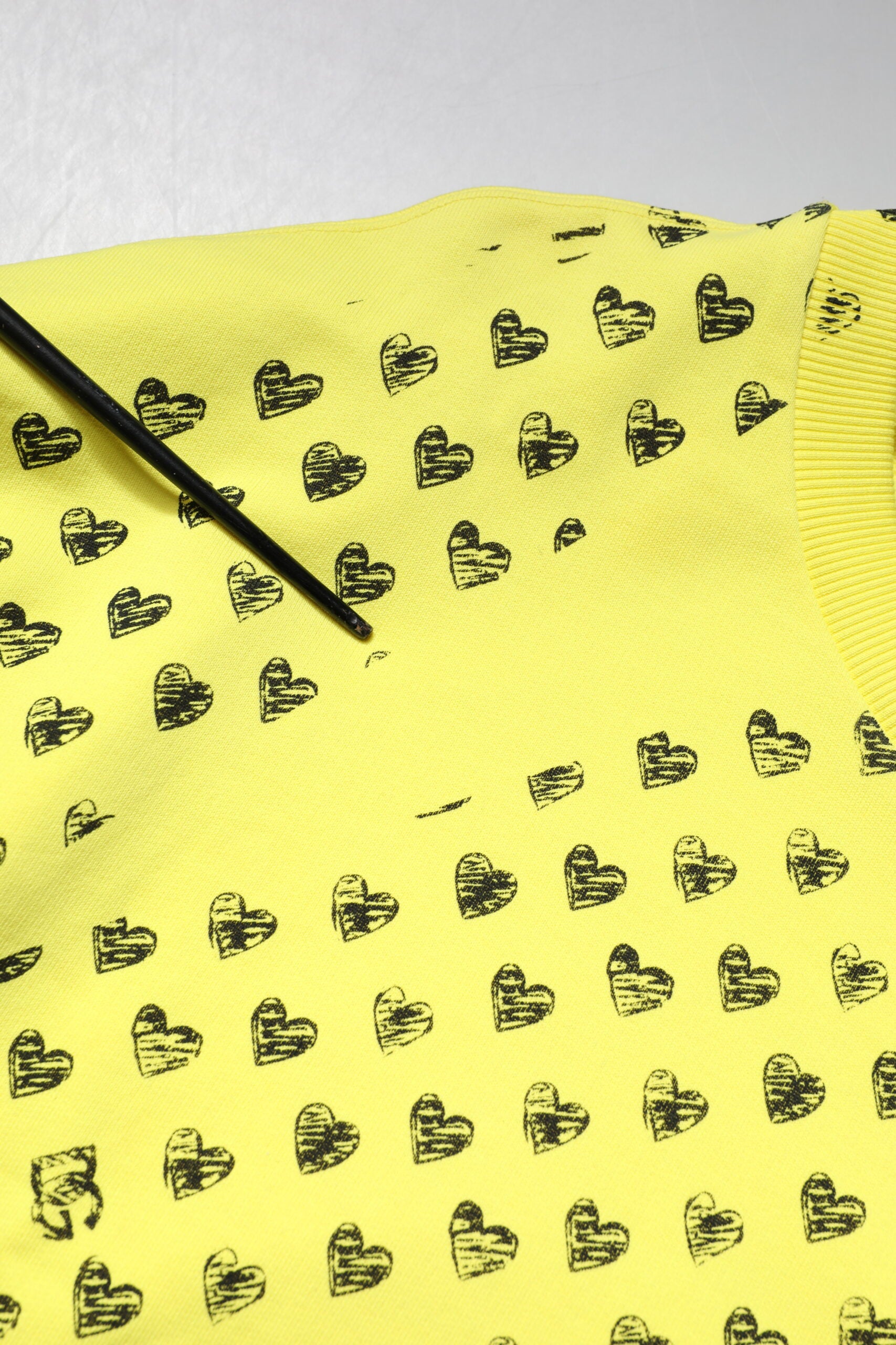 Dolce & Gabbana Yellow Heart Crew Neck Men Pullover Sweater | Regal Royce