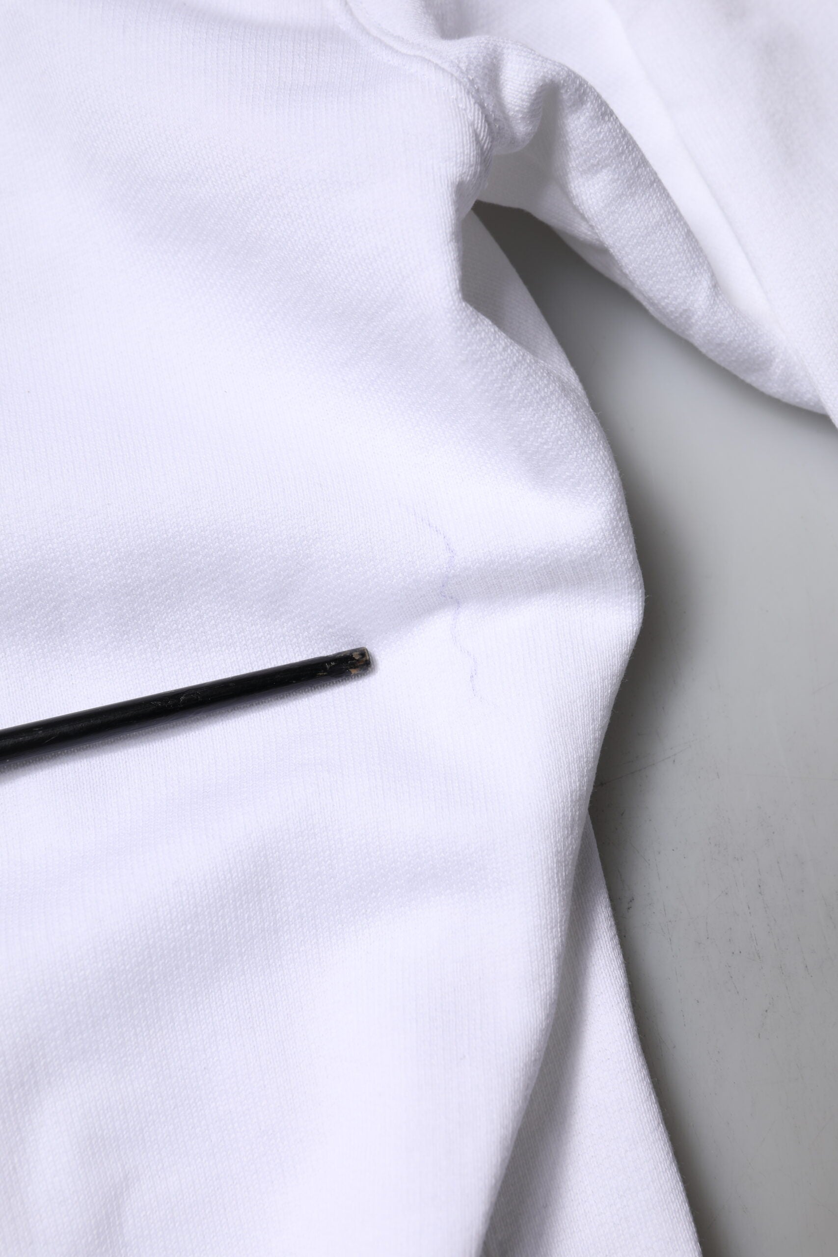 Dolce & Gabbana White Logo Cotton Crew Neck Pullover Sweater | Regal Royce