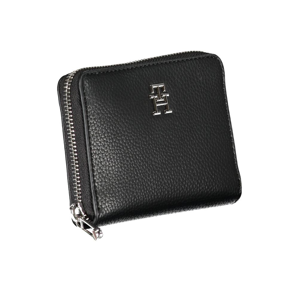 Tommy Hilfiger Nero Poliuretano Women Wallet | Regal Royce