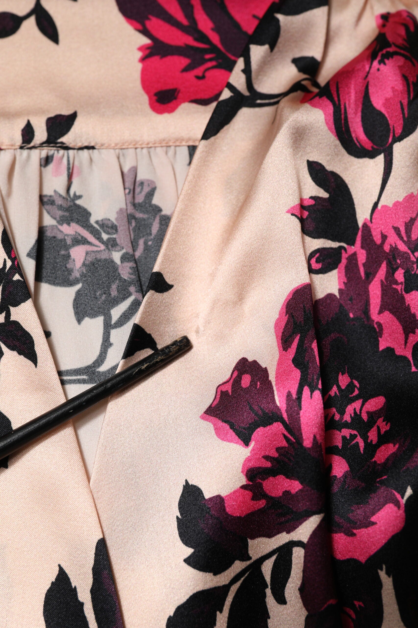 Laneus Pink Floral Silk Long Sleeves V-neck Wrap Mini Dress | Regal Royce