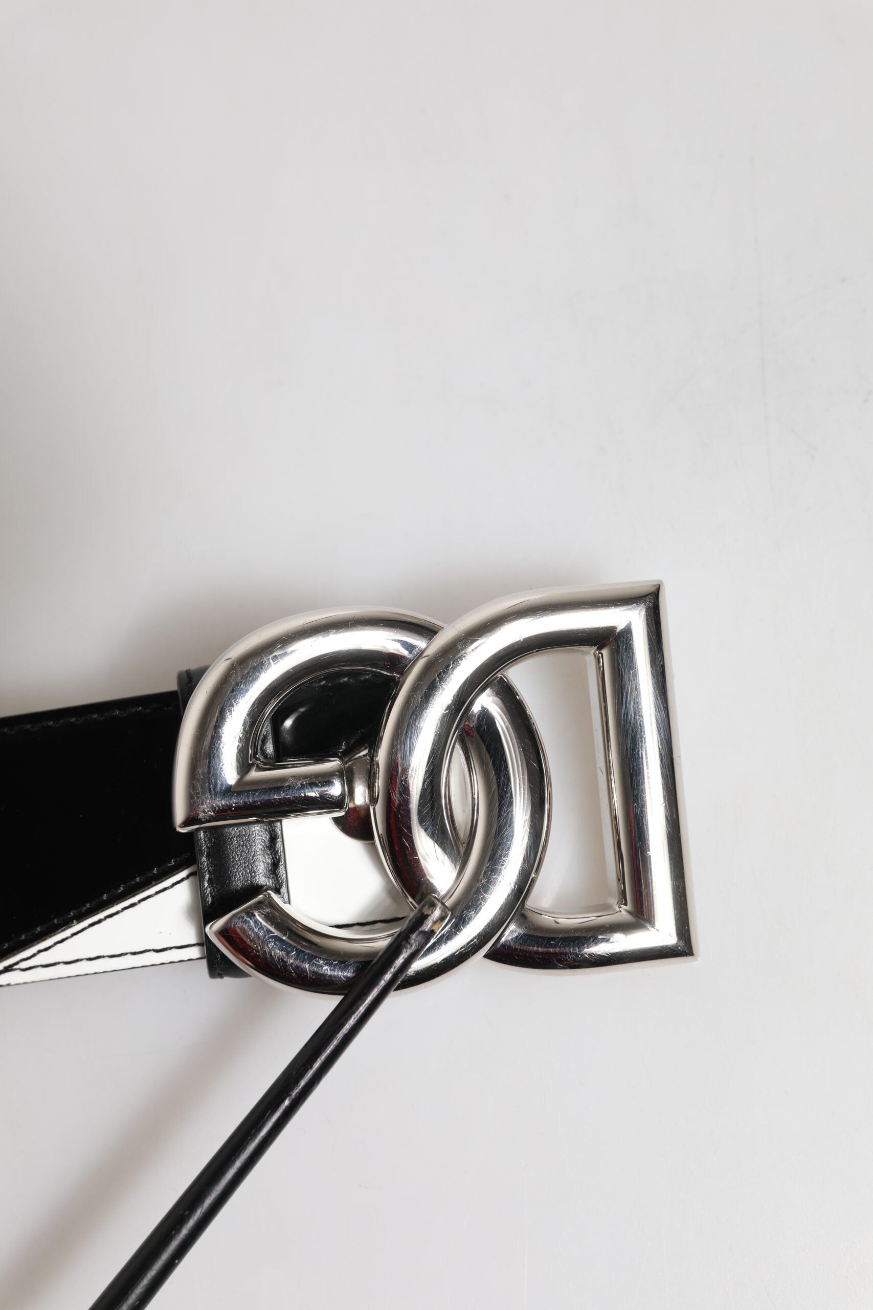 Dolce & Gabbana Black White Leather DG Metal Buckle Belt | Regal Royce