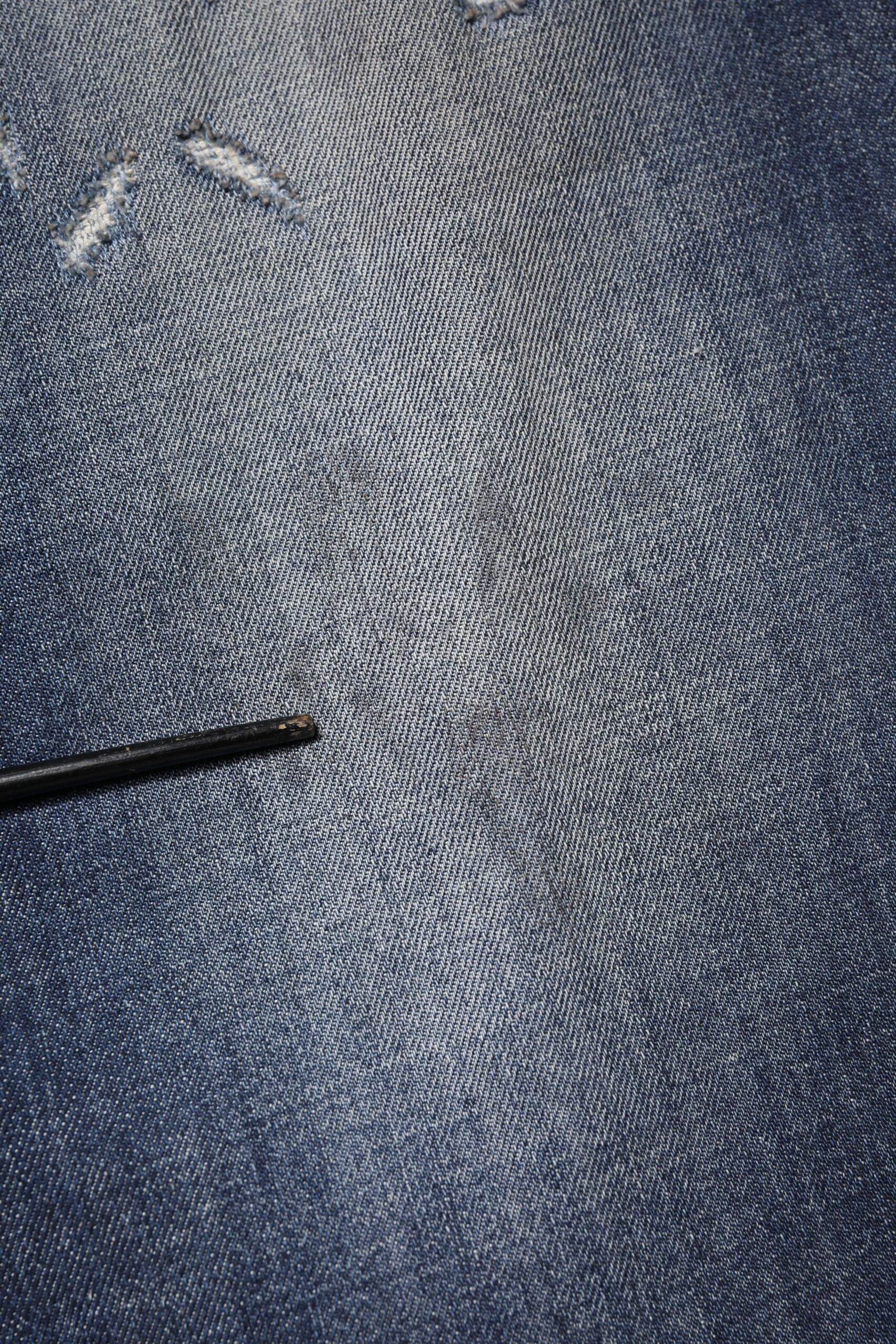 Dolce & Gabbana Blue Washed Tattered Cotton Men Jeans | Regal Royce