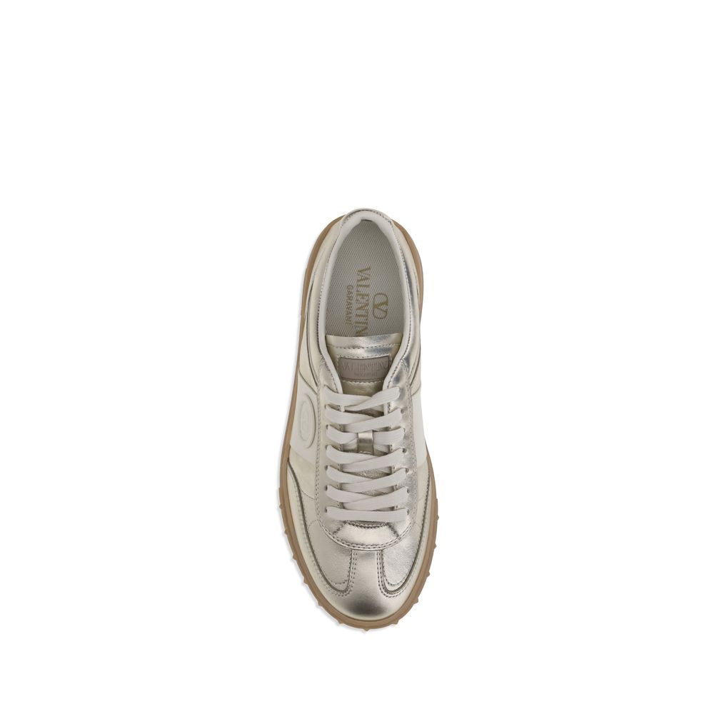 Valentino Garavani Gold Calf Leather Bos Taurus Low Top Sneakers | Regal Royce