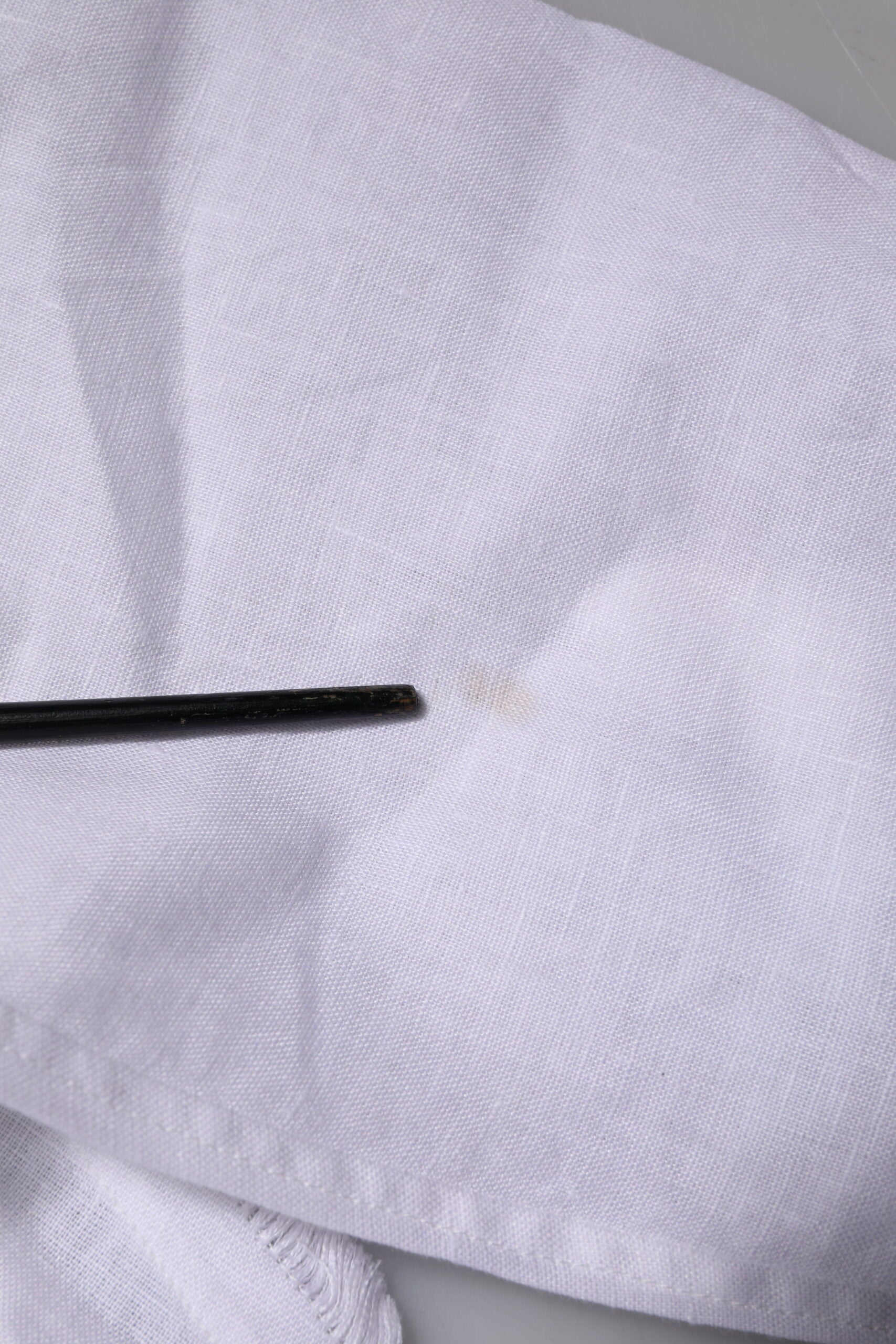 Dolce & Gabbana White Linen Long Sleeves Casual Men Shirt | Regal Royce