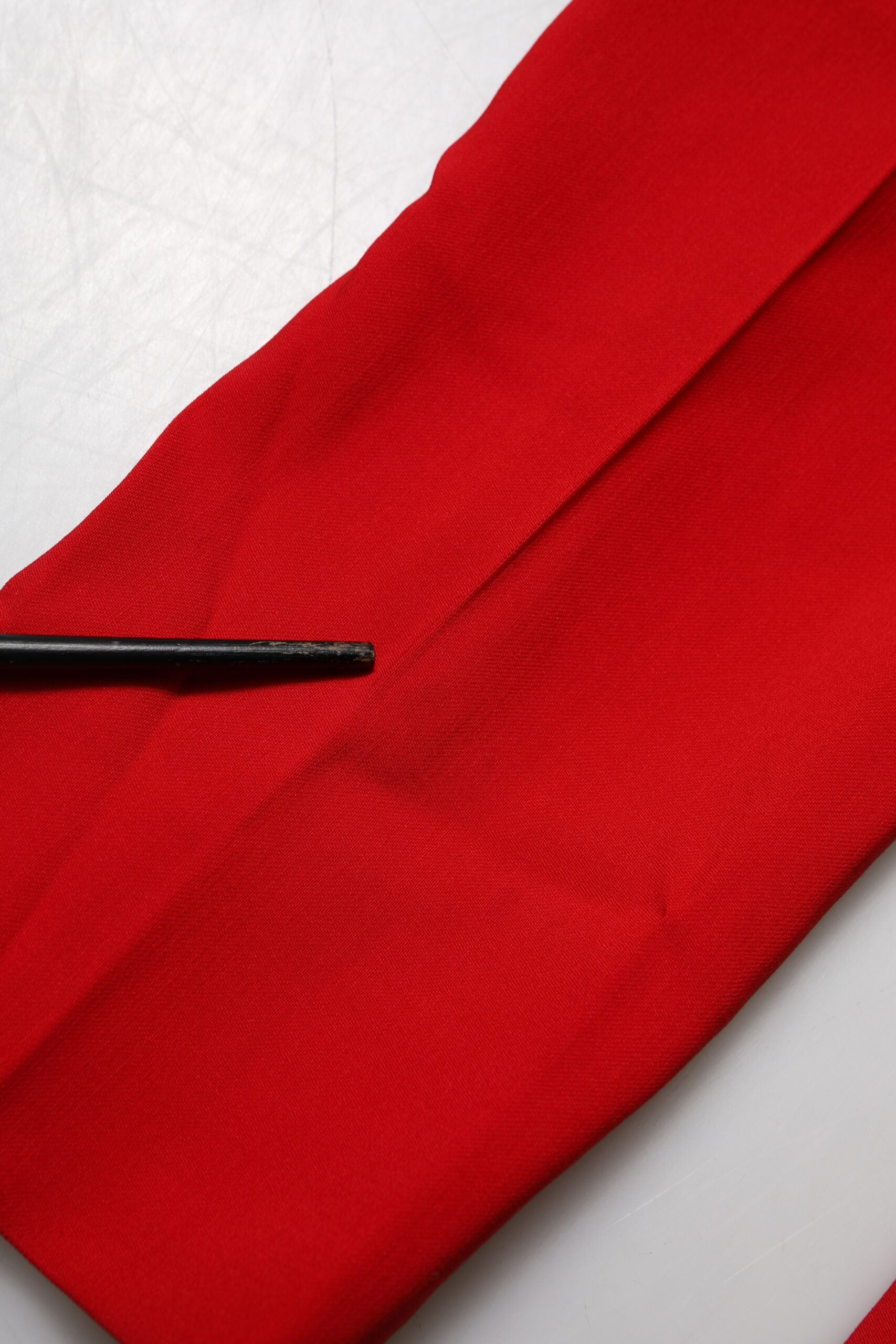 Dolce & Gabbana Red Wool Mid Waisted Tapered Pants | Regal Royce