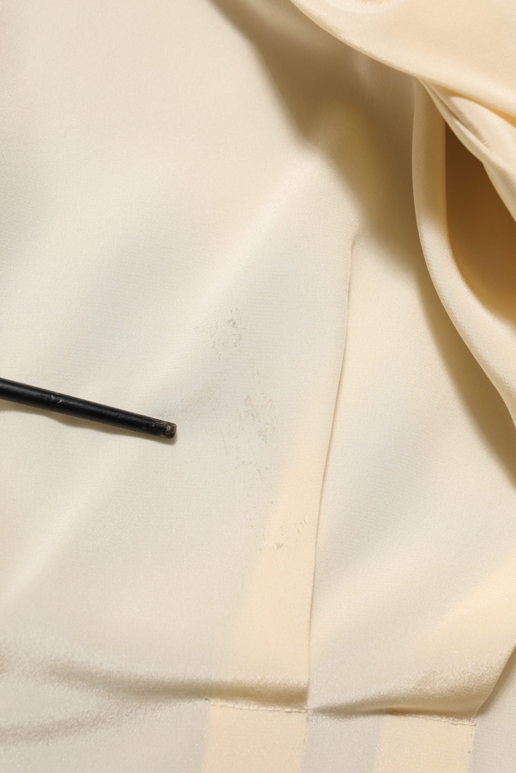 Dolce & Gabbana Light Yellow Ascot Collar Buttoned Blouse Top | Regal Royce