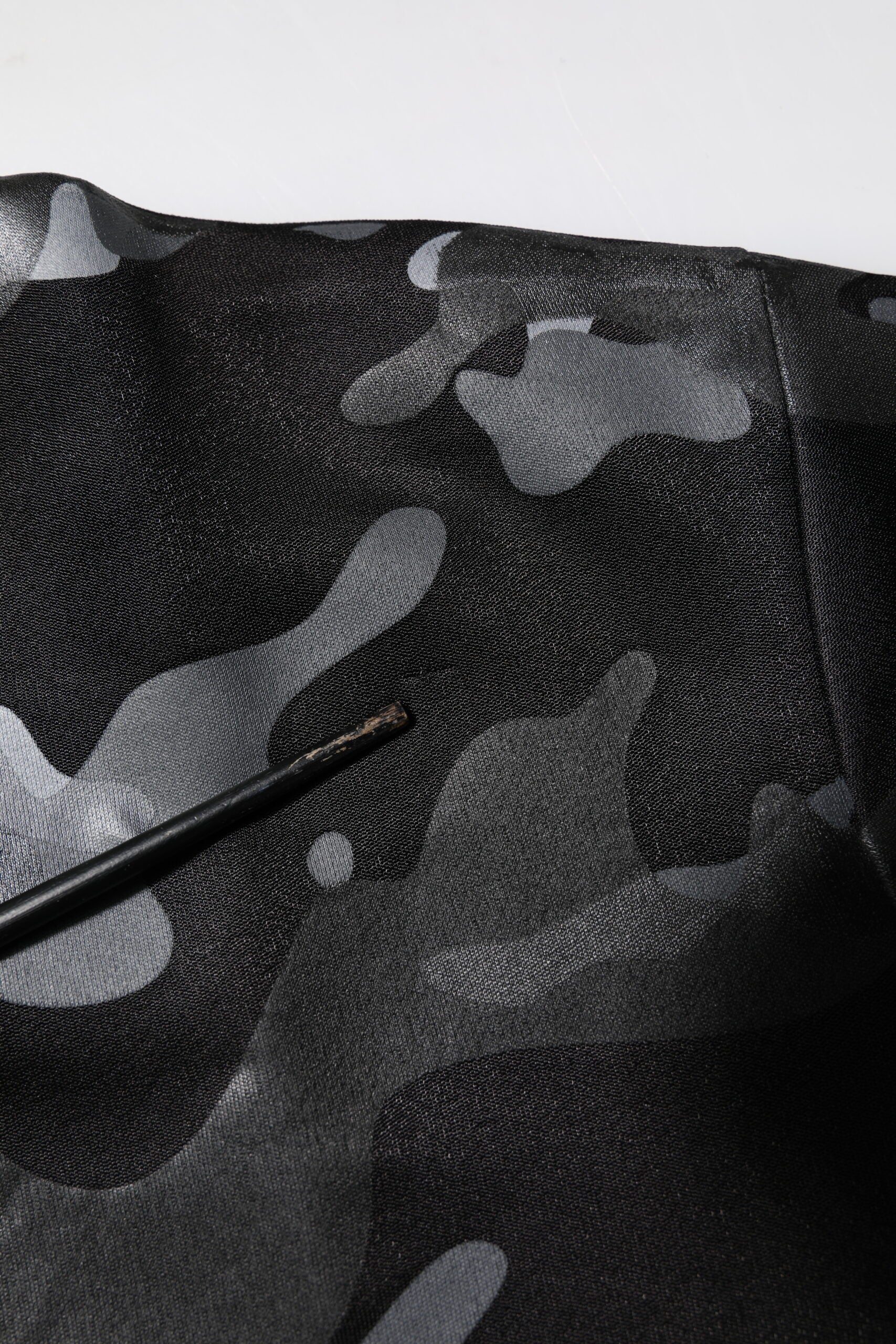 Dolce & Gabbana Black Camouflage Pullover Sweatshirt Sweater | Regal Royce