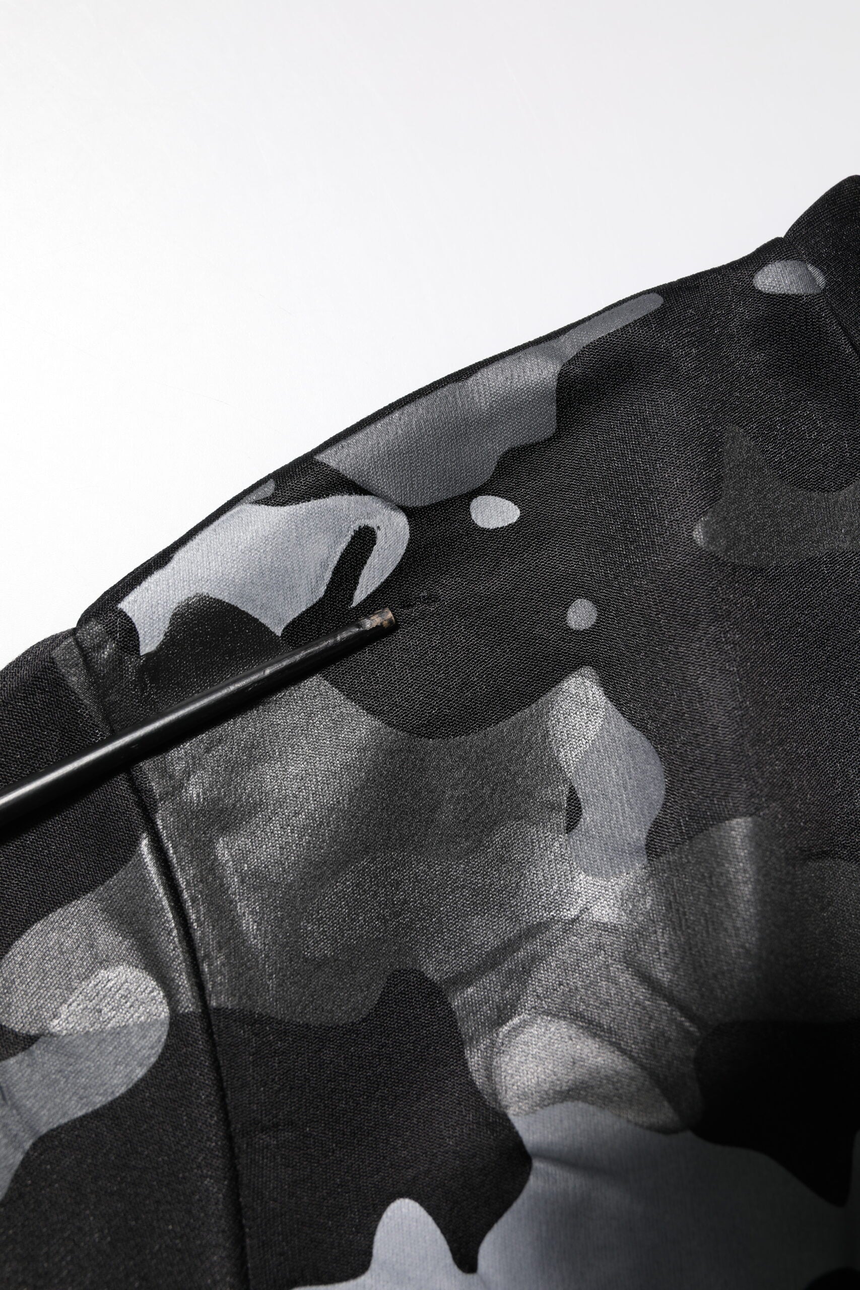 Dolce & Gabbana Black Camouflage Pullover Sweatshirt Sweater | Regal Royce