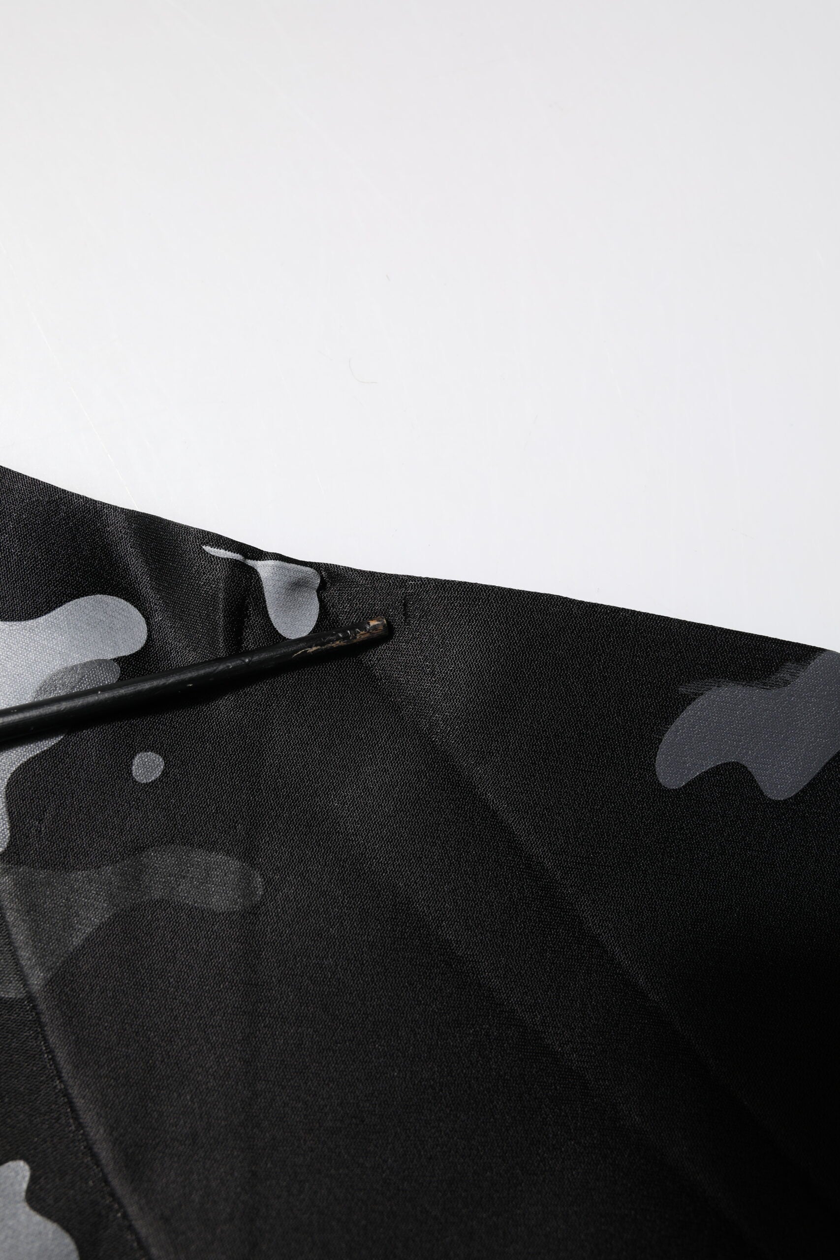 Dolce & Gabbana Black Camouflage Pullover Sweatshirt Sweater | Regal Royce