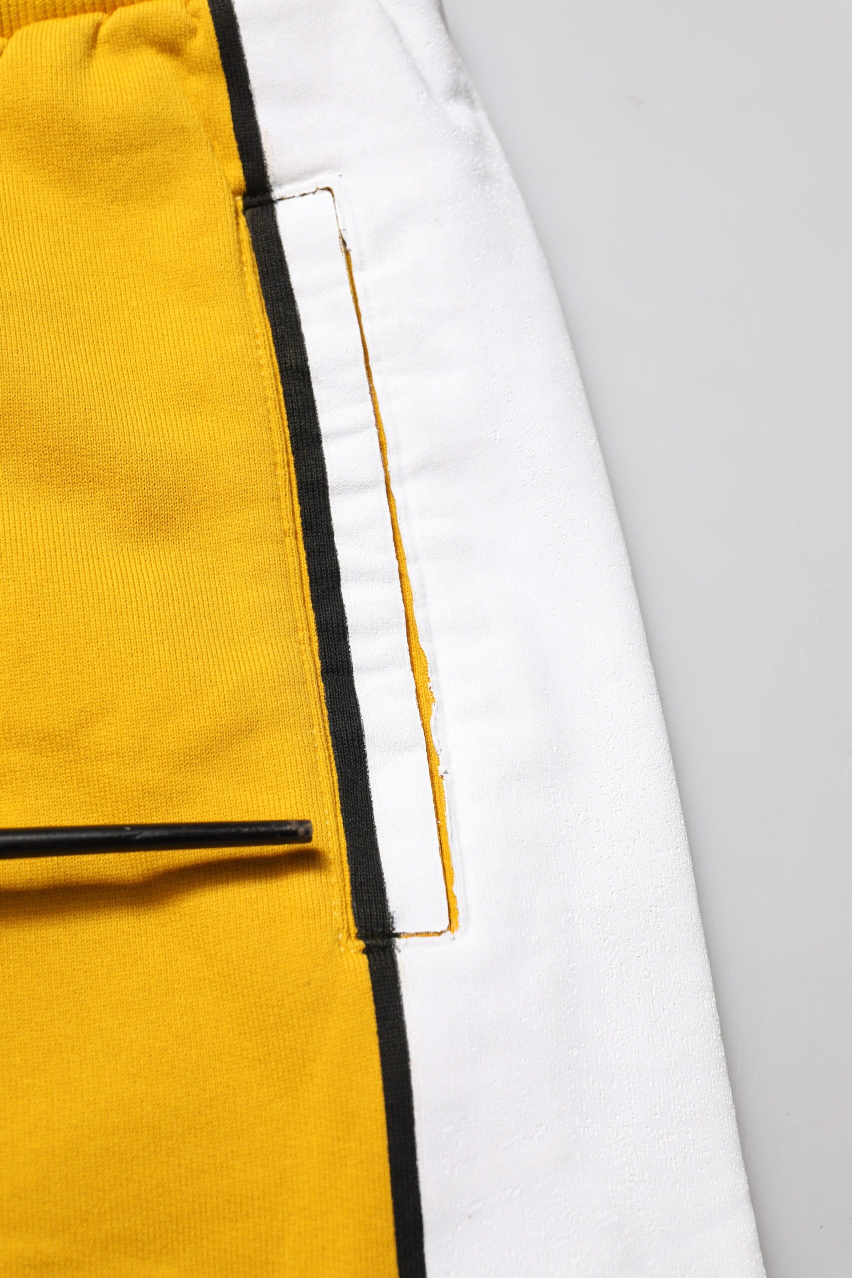 Dolce & Gabbana Yellow Cotton Casual Sweatpants Jogger Pants